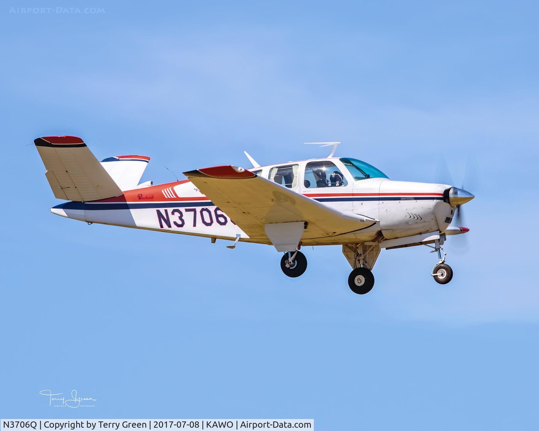 N3706Q, 1966 Beech V35 Bonanza C/N D-8367, 2017 Arlington Fly-In