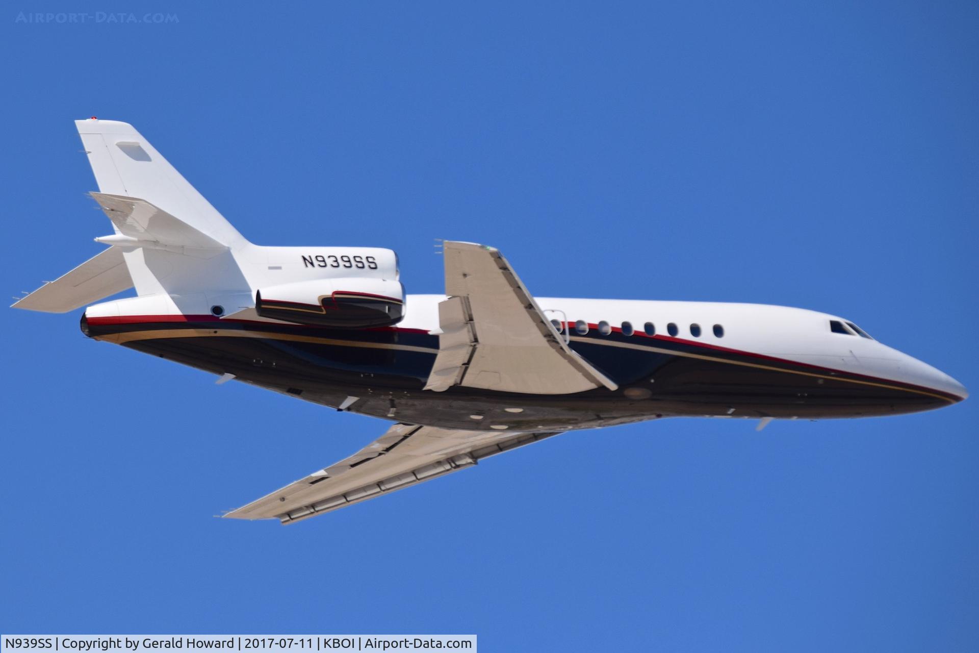 N939SS, 1995 Dassault Falcon 900 C/N 155, Departing BOI.