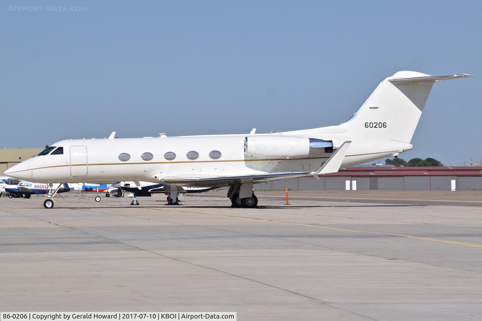 86-0206, 1986 Grumman C-20B Gulfstream III C/N 478, Parked on the south GA ramp. USAF VIP jet for sure.