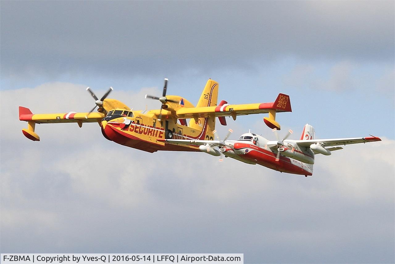F-ZBMA, Grumman Conair S-2T Turbo Firecat C/N 461/021, Grumman TS-2A Conair Turbo Firecat, On display, La Ferté-Alais airfield (LFFQ) Air show 2016