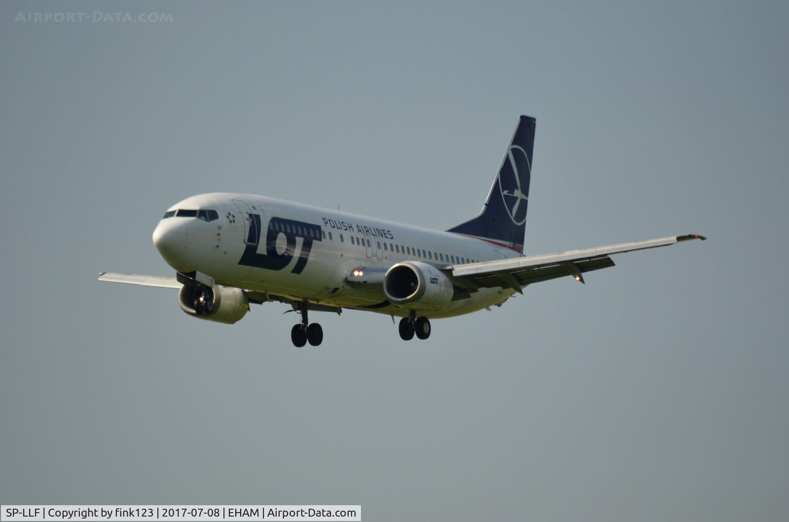 SP-LLF, 1997 Boeing 737-45D C/N 28752/2874, LOT 737-400