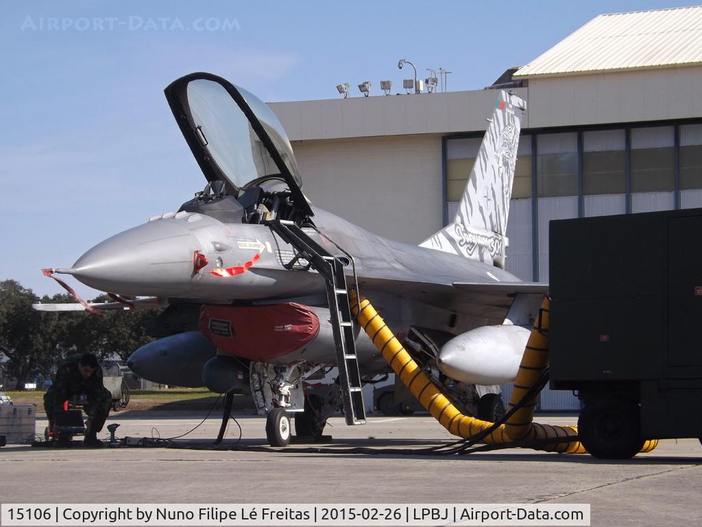 15106, Lockheed F-16A Fighting Falcon C/N AA-6, During the Real Thaw 2015.