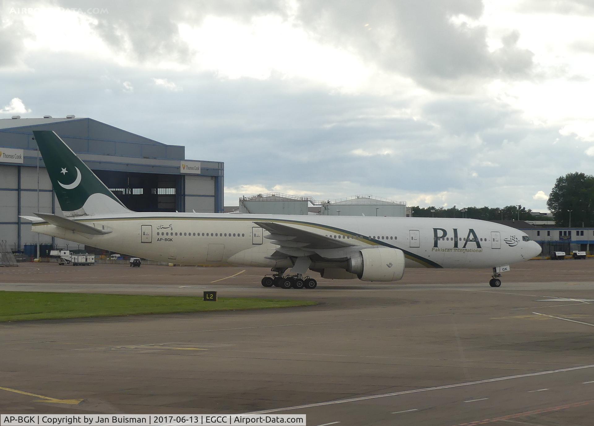 AP-BGK, 2004 Boeing 777-240/ER C/N 33776, Pakistan Int Airways