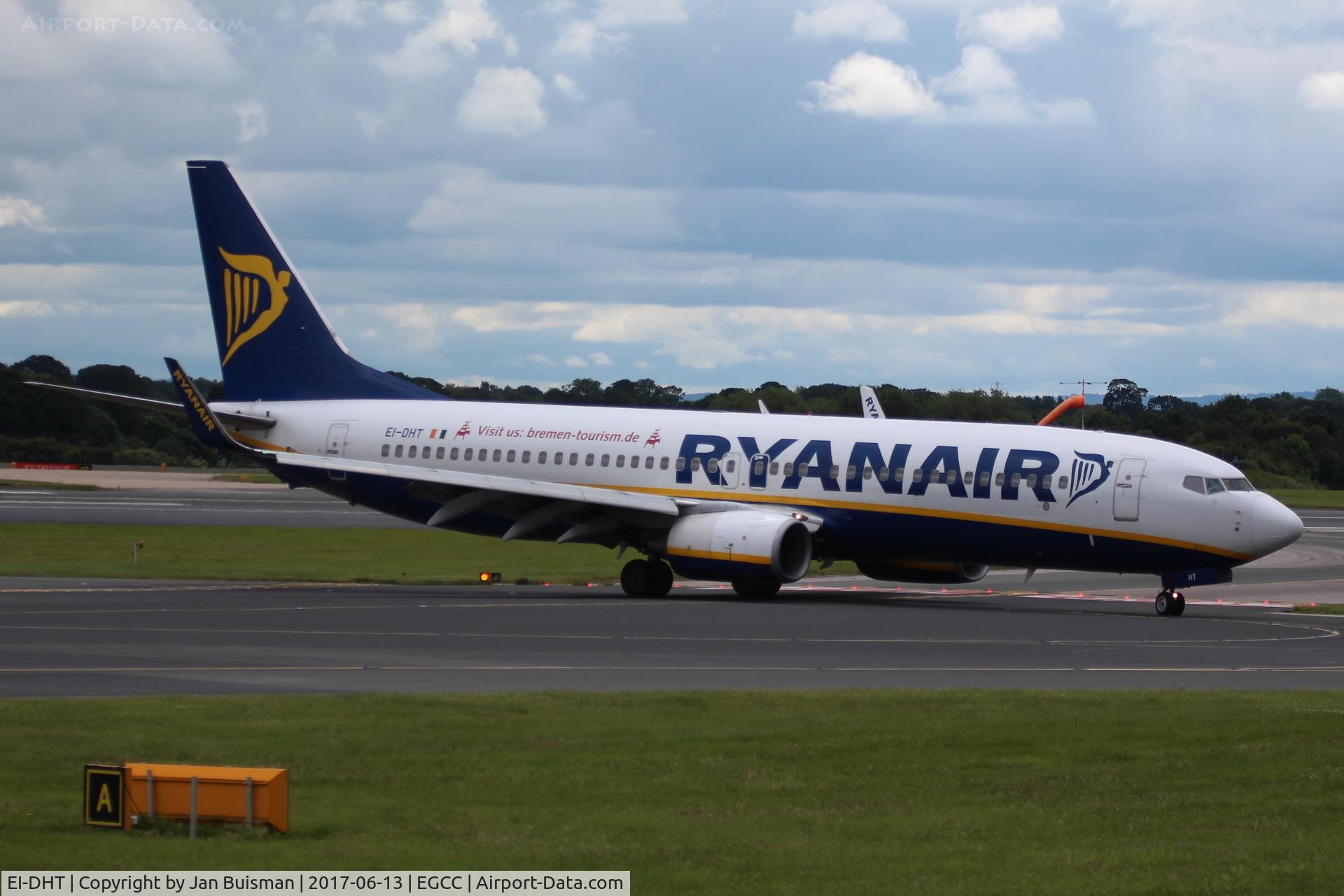 EI-DHT, 2005 Boeing 737-8AS C/N 33581, Ryanair, vist Bremen on fuselage