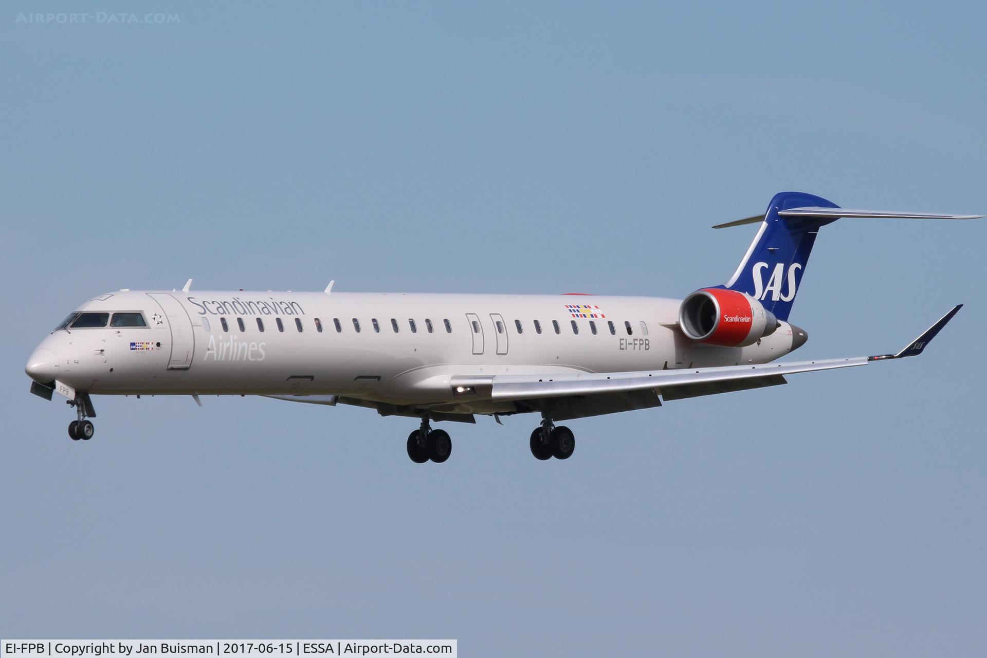 EI-FPB, 2016 Bombardier CRJ-900LR (CL-600-2D24) C/N 15399, SAS approaching
