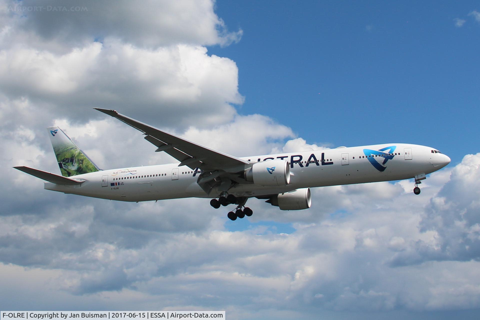 F-OLRE, 2016 Boeing 777-39M/ER C/N 61736, Air Austral