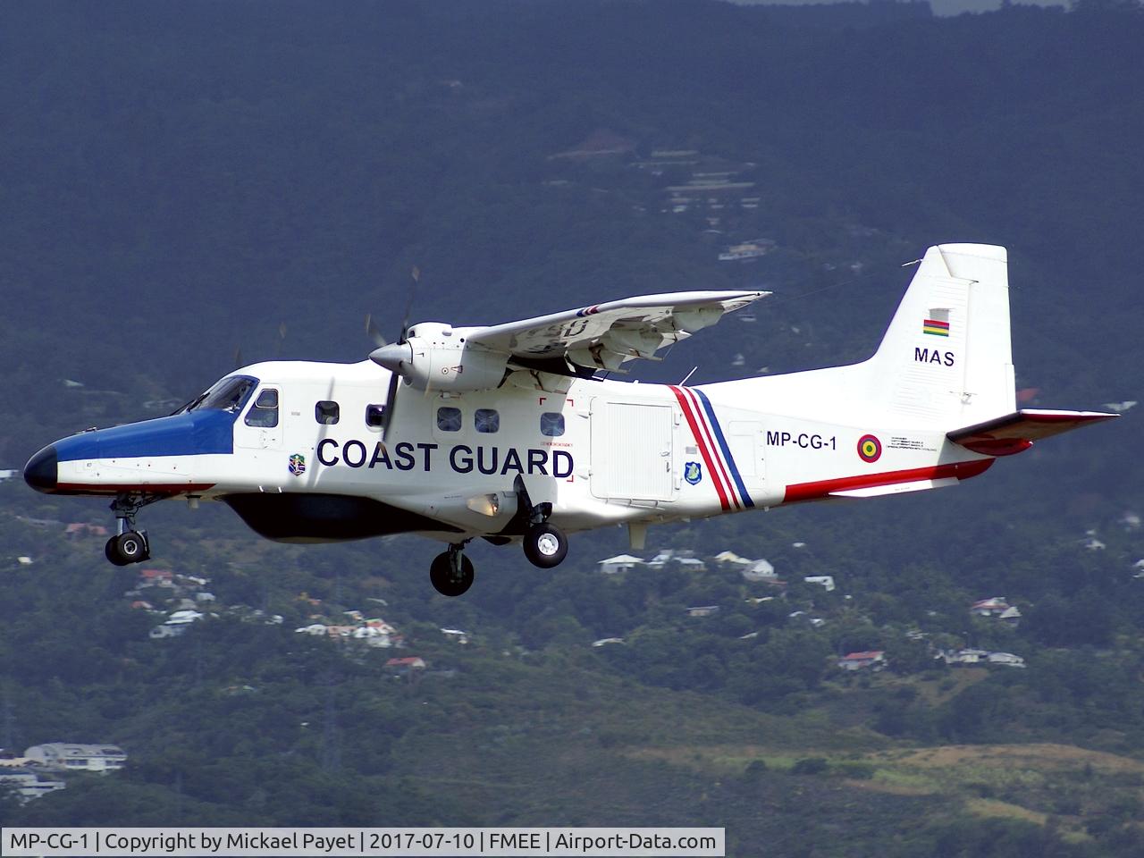 MP-CG-1, 1990 Hindustan Aeronautics Do-228-101 C/N 3020, Landing rwy 14