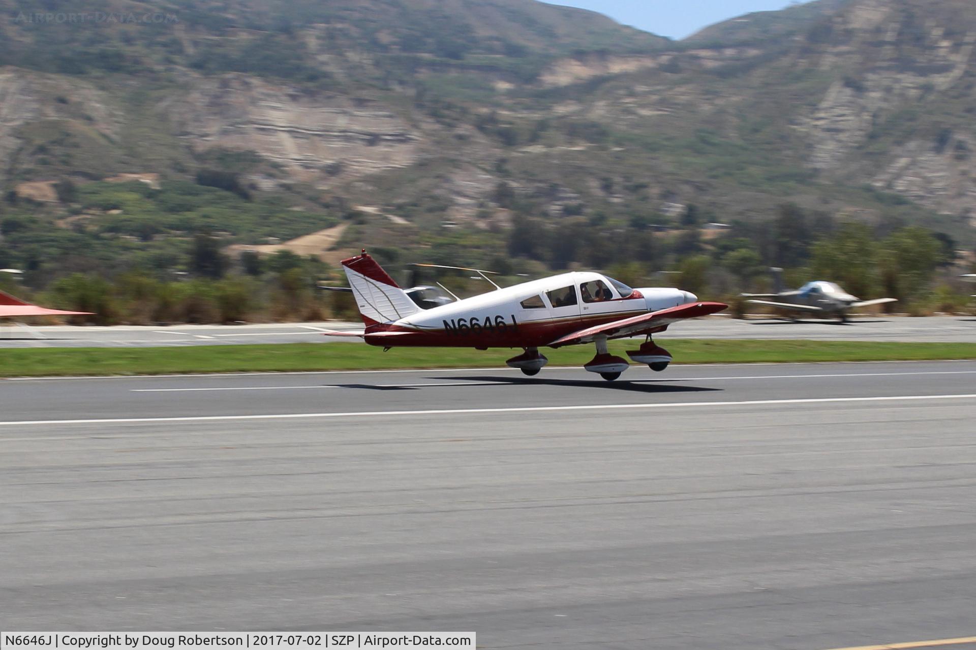 N6646J, 1968 Piper PA-28-180 Cherokee C/N 28-5133, 1968 Piper PA-28-180 CHEROKEE, Lycoming O&VO-360 180 Hp, liftoff Rwy 22