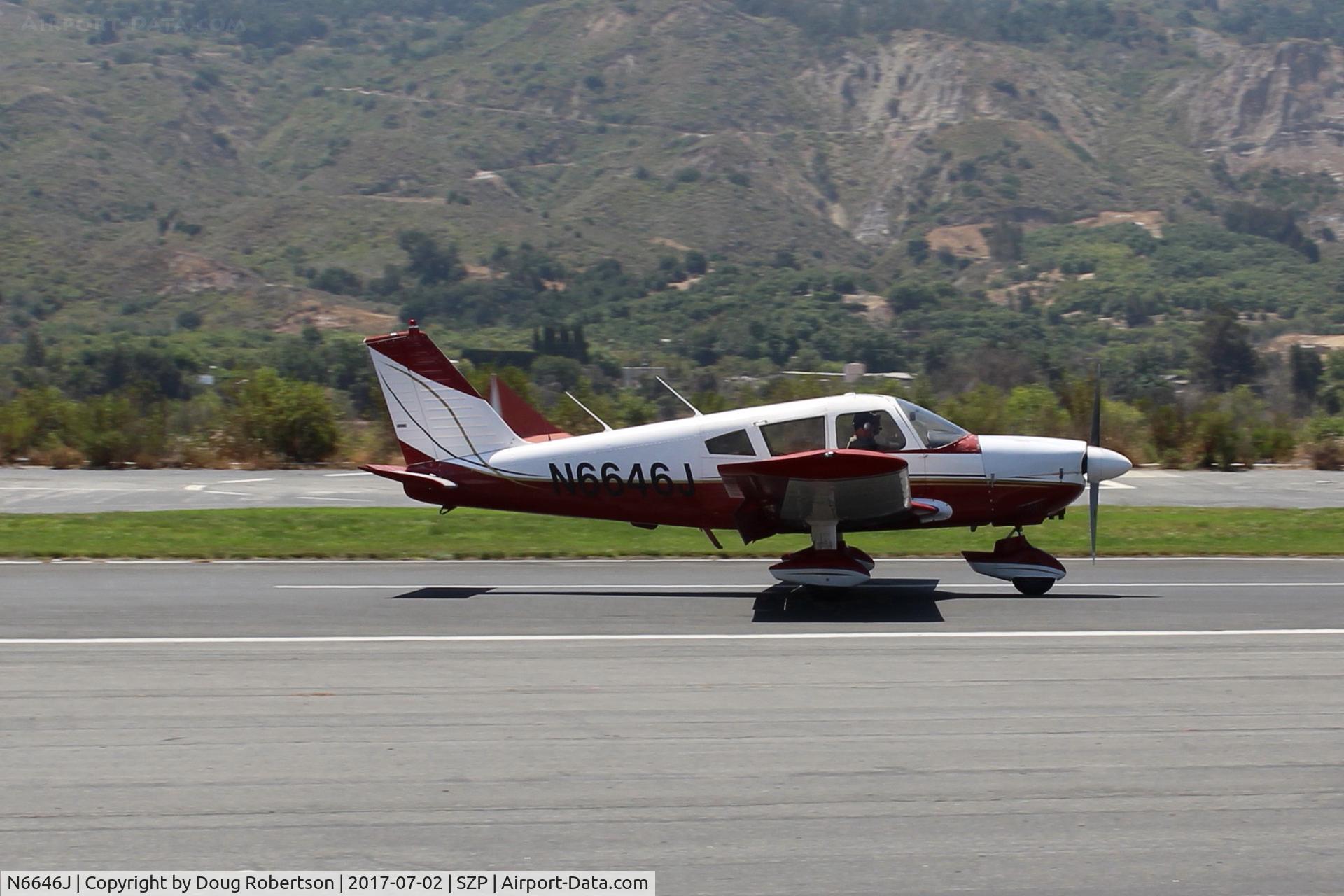N6646J, 1968 Piper PA-28-180 Cherokee C/N 28-5133, 1968 Piper PA-28-180 CHEROKEE, Lycoming O&VO-3650 180 Hp, taxi off the active