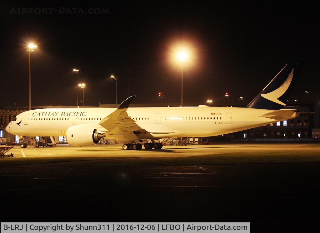 B-LRJ, 2016 Airbus A350-941 C/N 061, Ready for delivery...