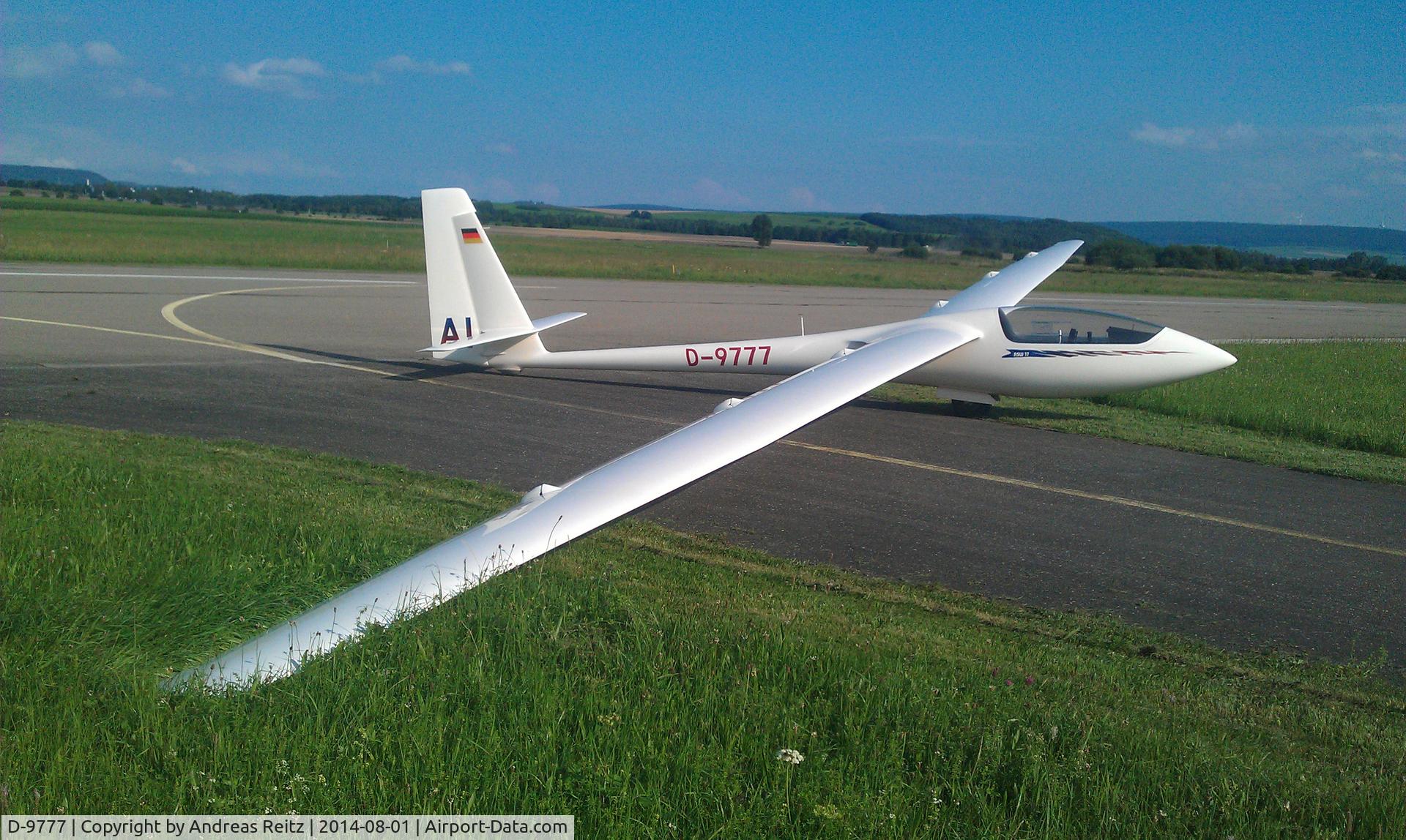 D-9777, Schleicher ASW-17 C/N 17006, After landing at Donaueschingen