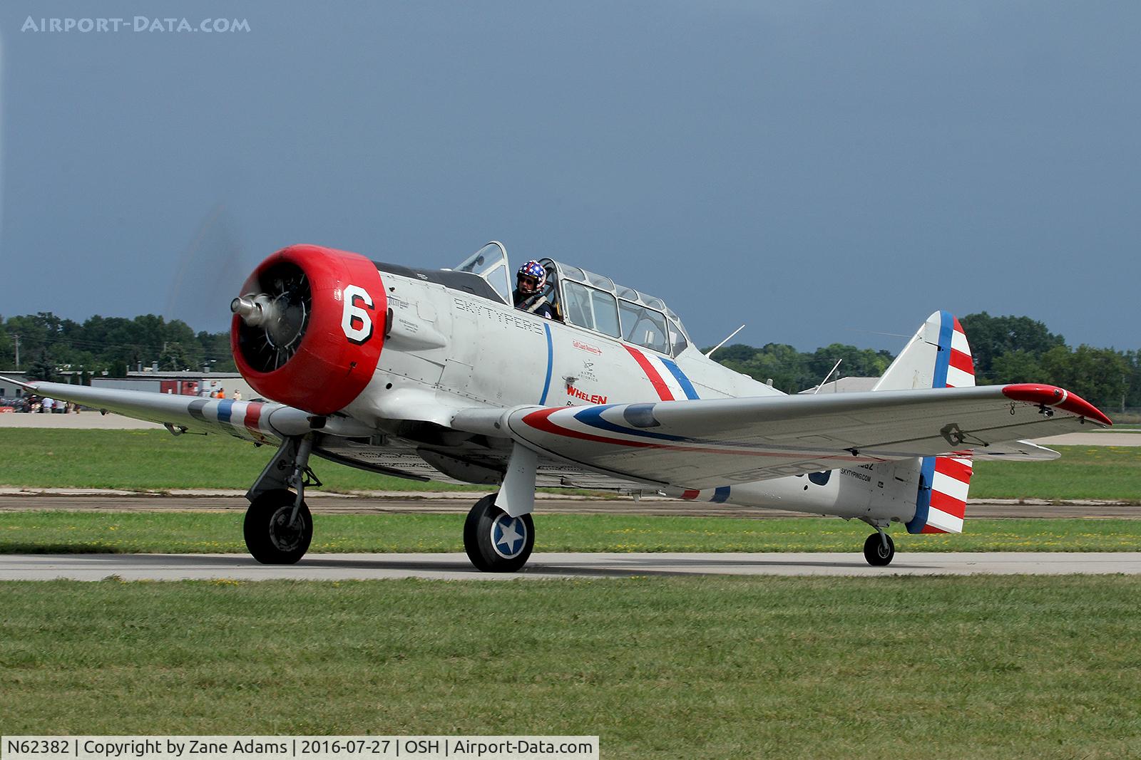 N62382, 1940 North American SNJ-2 Texan C/N 2039, At the 2016 EAA AirVenture - Oshkosh, Wisconsin
