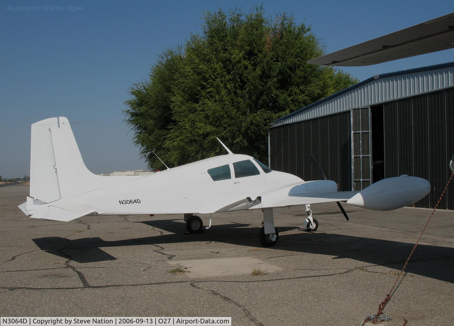 N3064D, 1956 Cessna 310 C/N 35264, Locally-based 1956 Cessna 310 @ Oakdale, CA (to new owner in Omaha, NE 10.07)