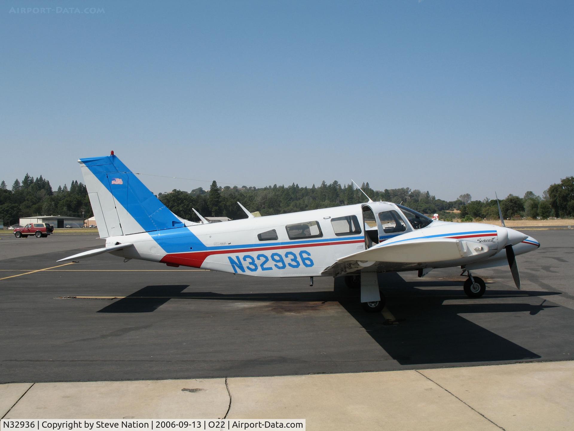 N32936, 1975 Piper PA-34-200T C/N 34-7570067, Atkin Air (Lincoln, CA) 1975 Piper PA-34-200T on visitor's ramp @ Columbia, CA registration cancelled 2009-07-01)