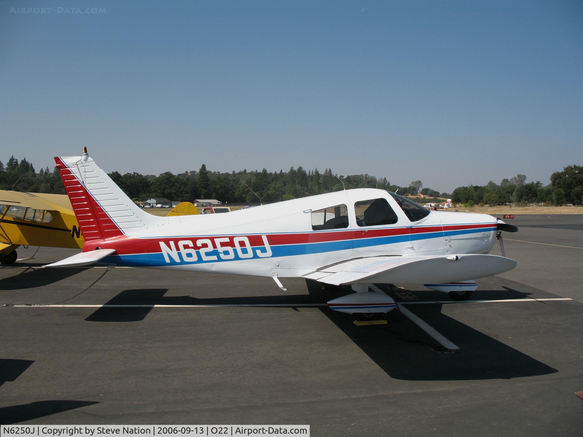 N6250J, 1976 Piper PA-28-140 C/N 28-7625235, 1976 Piper PA-28-140 @ Columbia, CA (registration cancelled 2010.09.30)