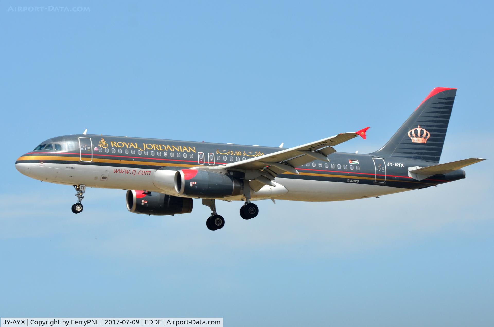 JY-AYX, 2006 Airbus A320-232 C/N 2953, Jordanian A320 landing