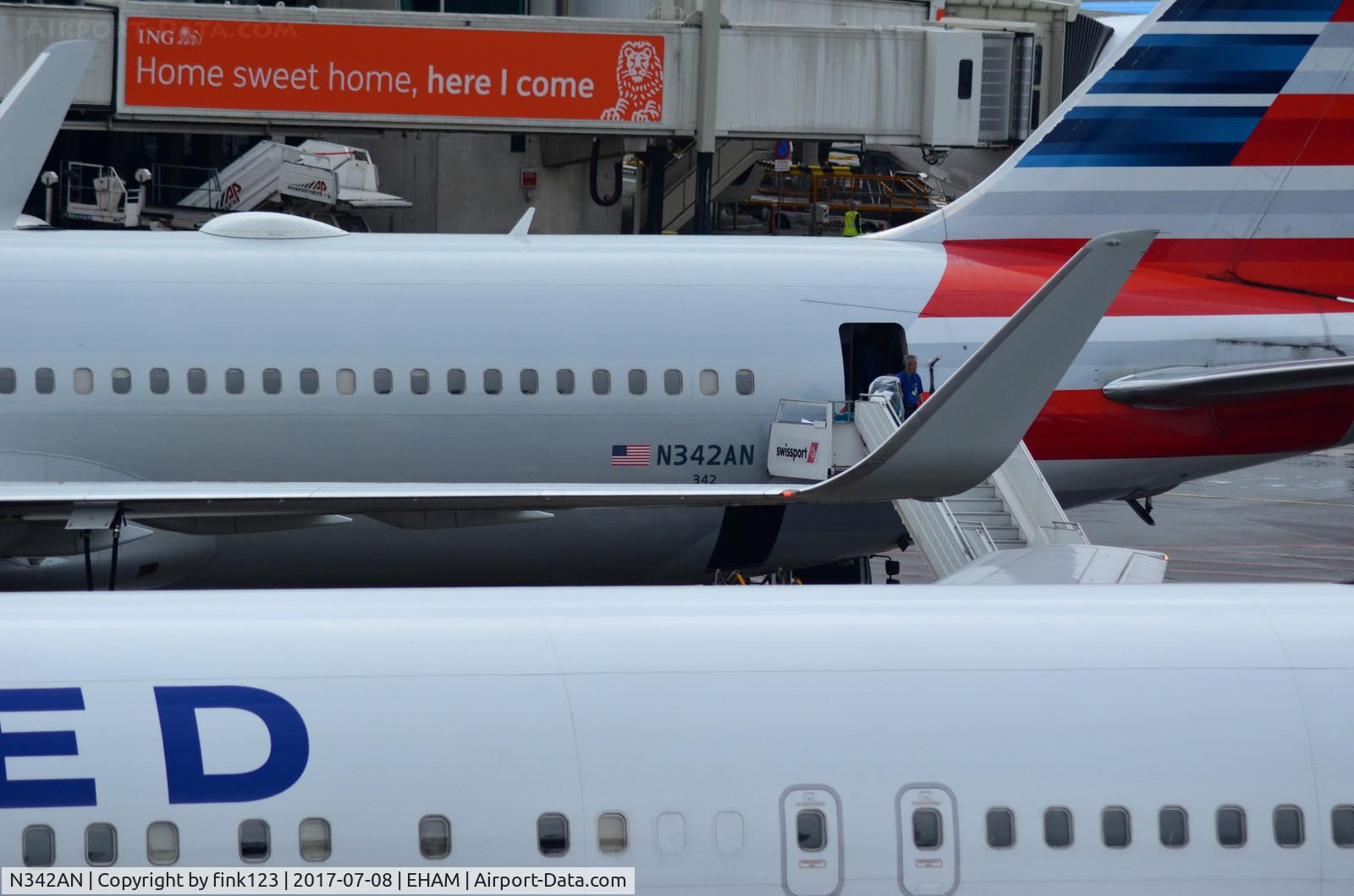 N342AN, 2002 Boeing 767-323ER C/N 33081, AMERICAN AIRLINES BOIENG 767