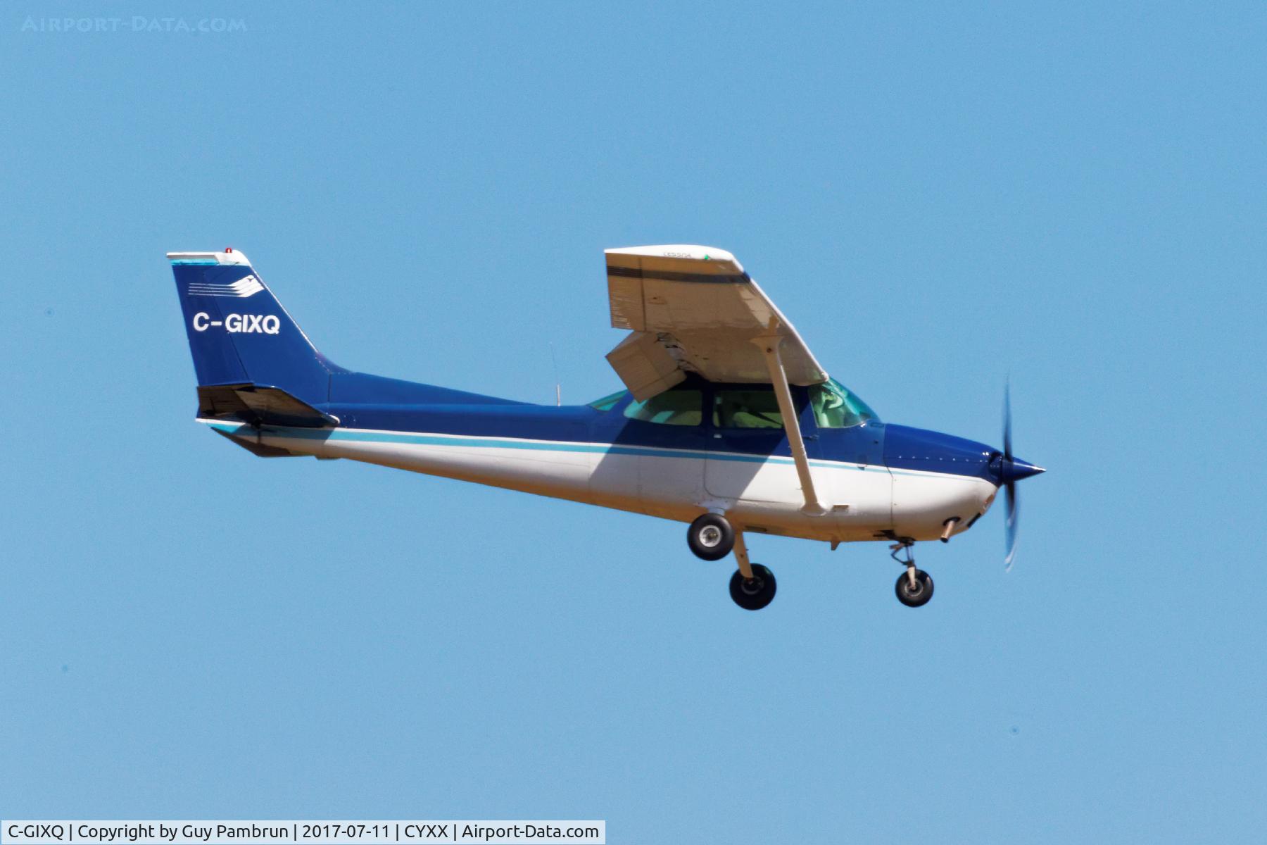 C-GIXQ, 1976 Cessna 172M C/N 17267286, Landing