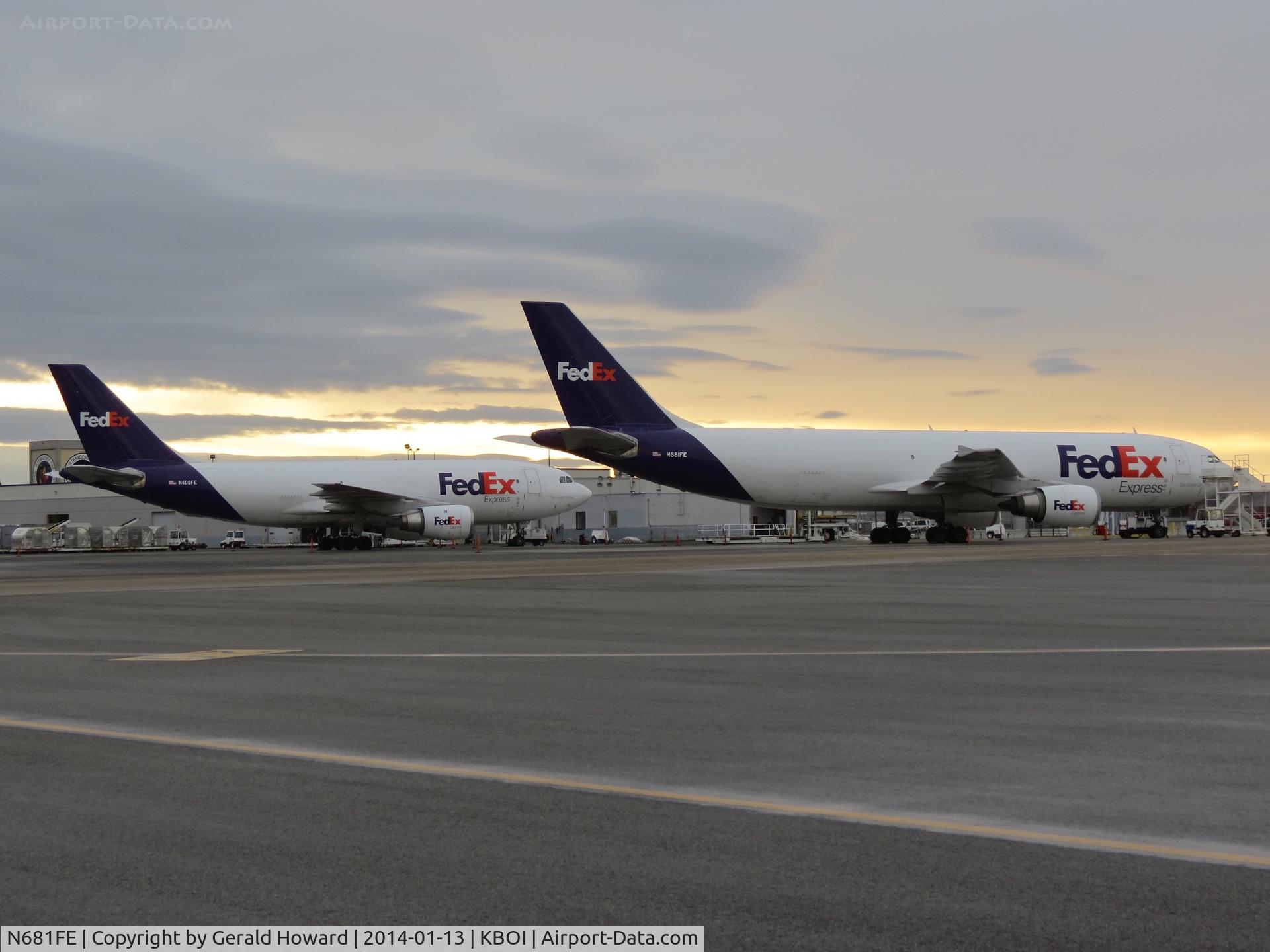 N681FE, 1999 Airbus A300F4-605R C/N 0799, Early morning on the FedEx ramp with N403FE.