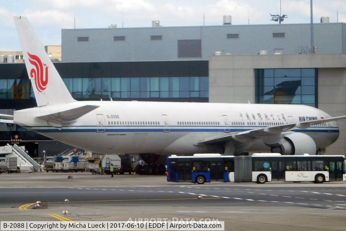 B-2088, 2011 Boeing 777-39L/ER C/N 38668, At Frankfurt