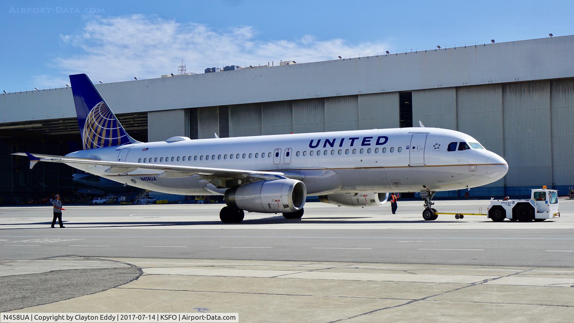 N458UA, 2000 Airbus A320-232 C/N 1163, SFO 2017.