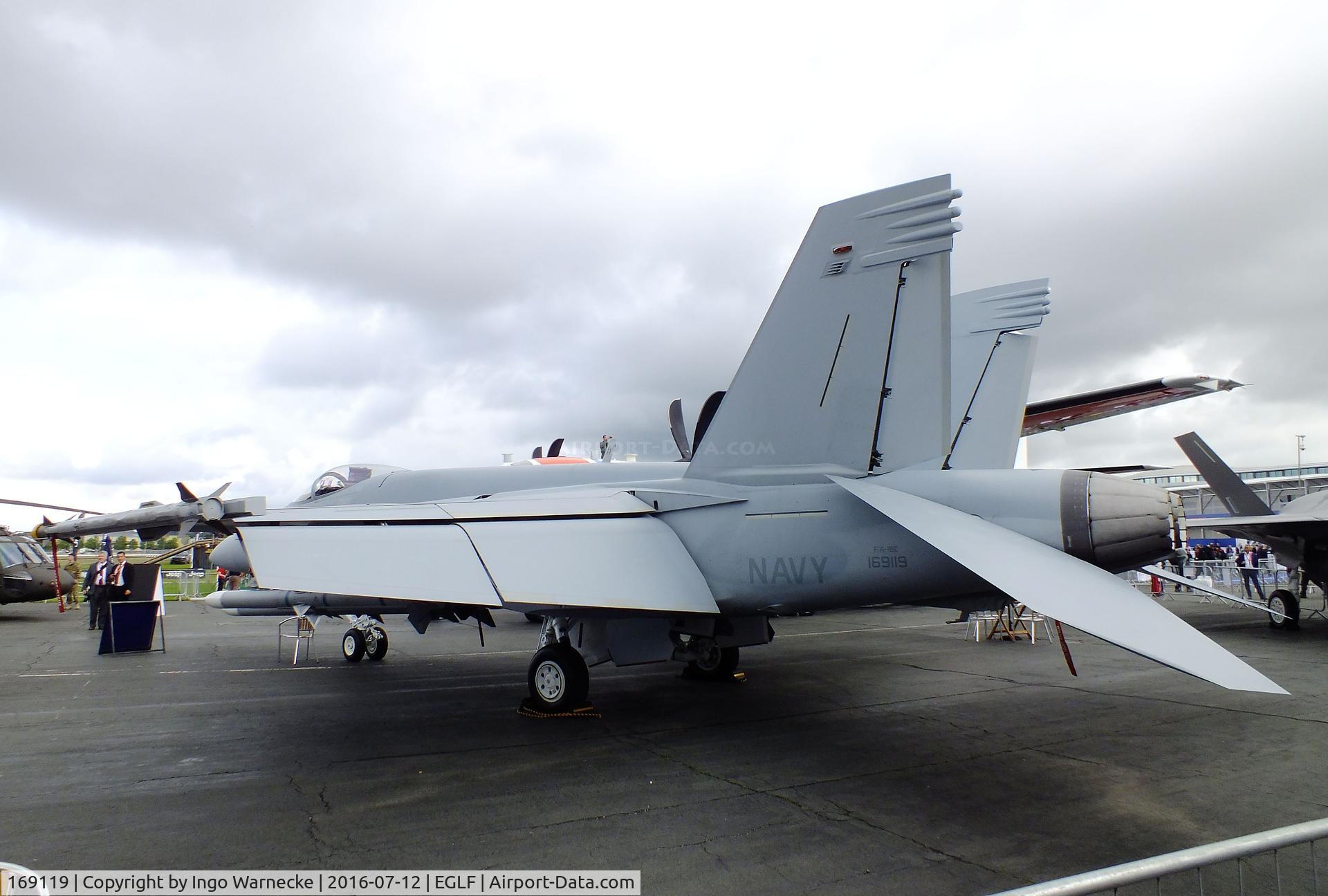 169119, Boeing F/A-18E Super Hornet C/N E293, Boeing / McDonnell Douglas F/A-18E Super Hornet of the USN at Farnborough International 2016