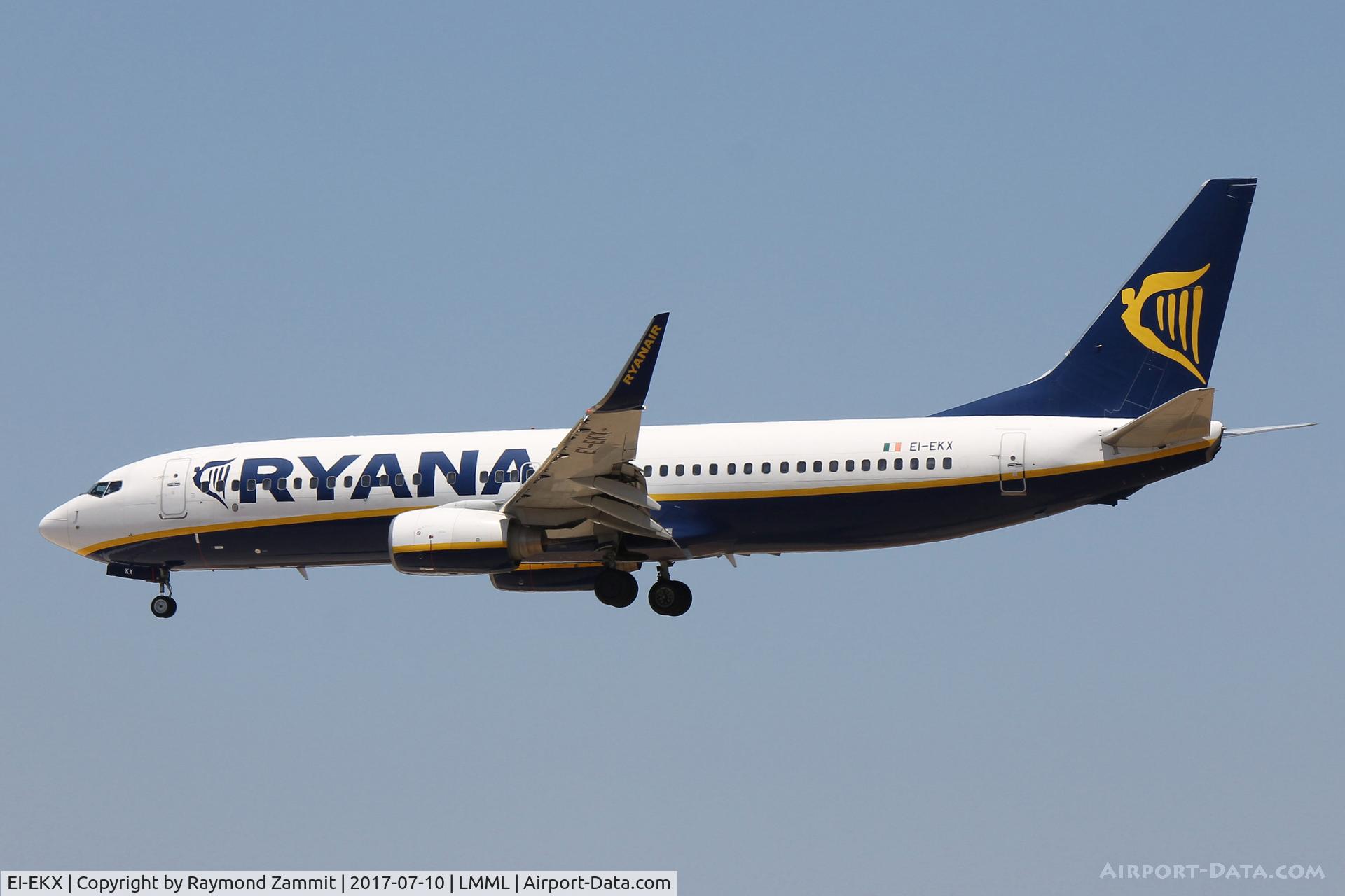 EI-EKX, 2010 Boeing 737-8AS C/N 35030, B737-800 EI-EKX Ryanair