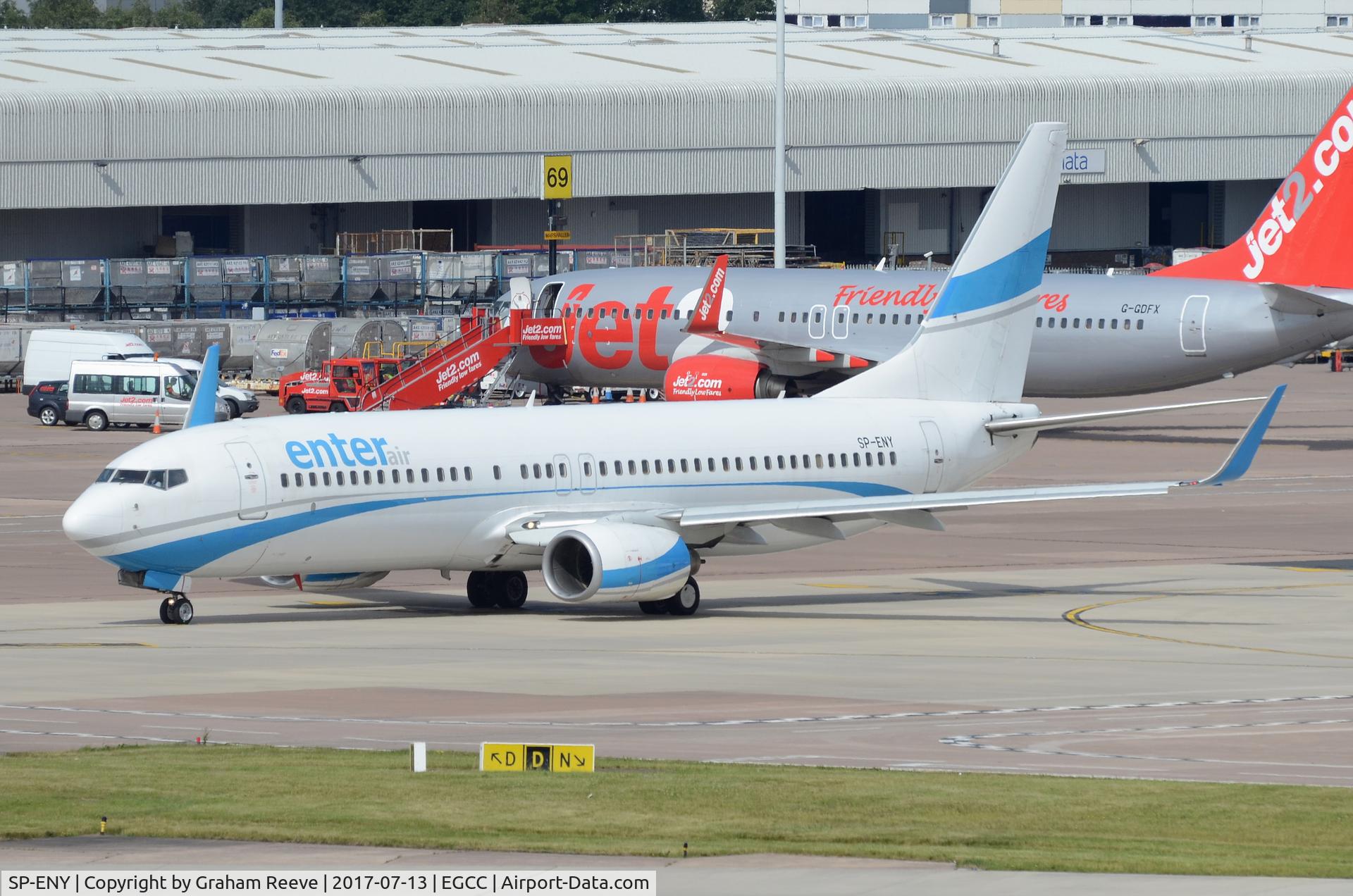 SP-ENY, 1999 Boeing 737-86N C/N 28592, Departing from Manchester.