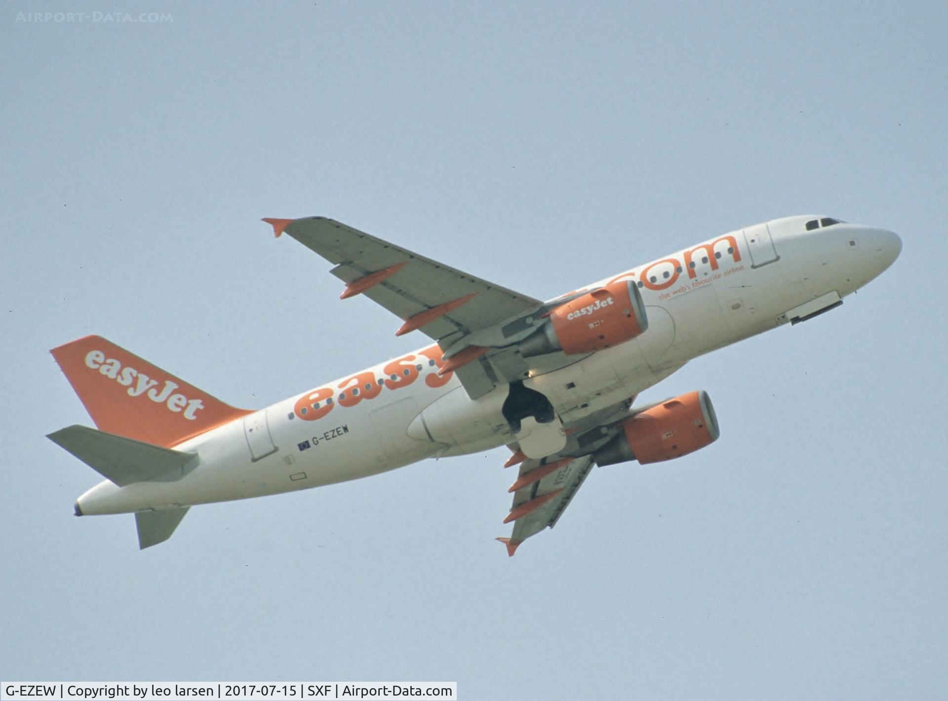 G-EZEW, 2004 Airbus A319-111 C/N 2300, Berlin SXF 31.5.2008
