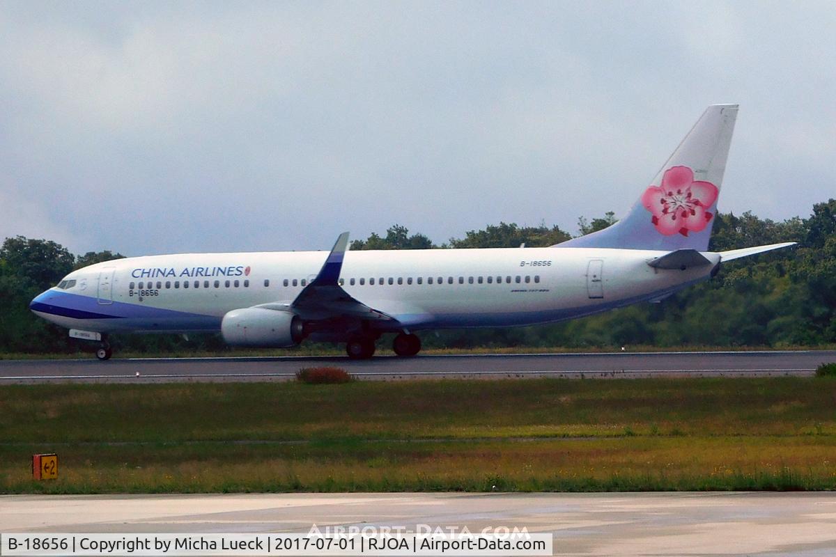 B-18656, 2014 Boeing 737-8MA C/N 40946, At Hiroshima