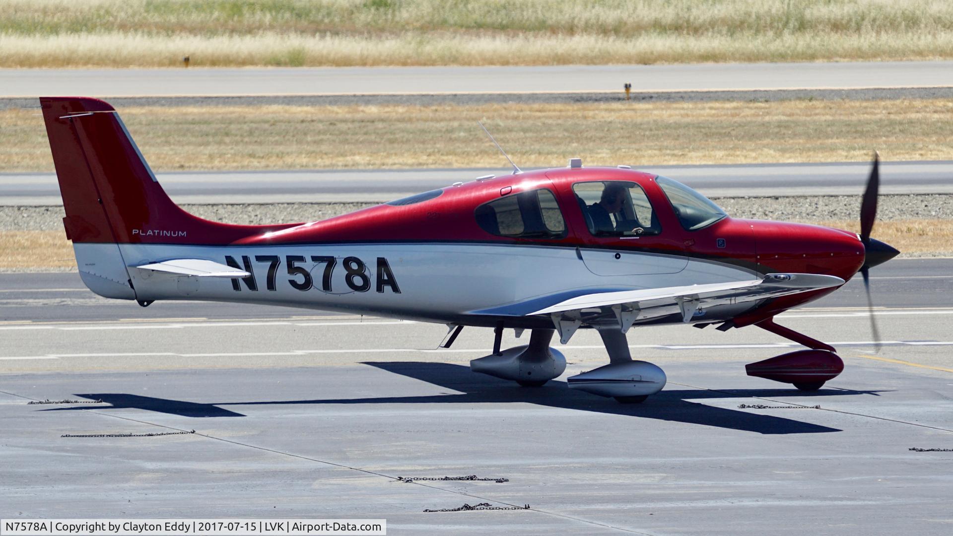 N7578A, 2015 Cirrus SR22T C/N 1201, Livermore Airport California 2017.