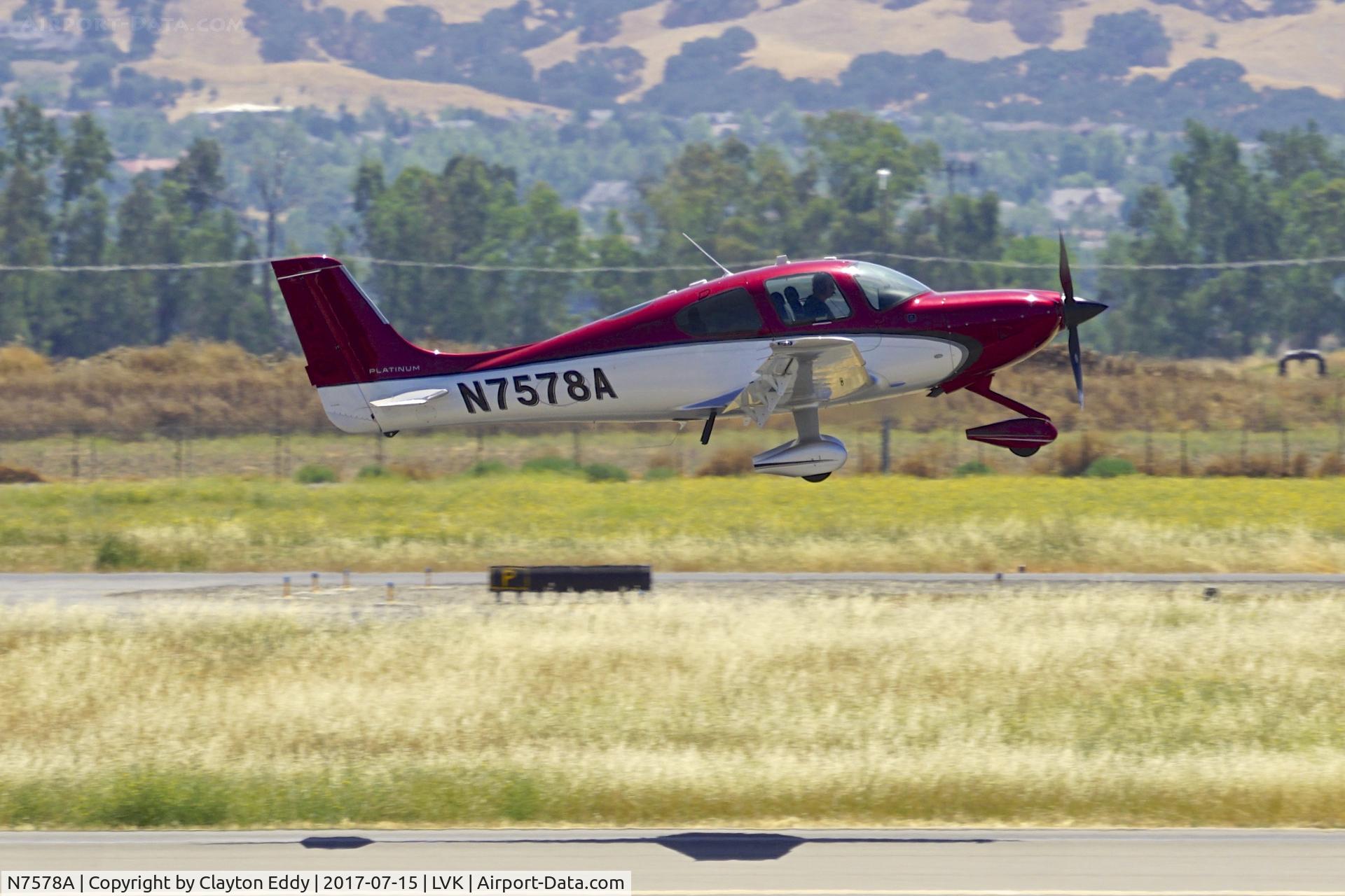 N7578A, 2015 Cirrus SR22T C/N 1201, Livermore Airport California 2017.