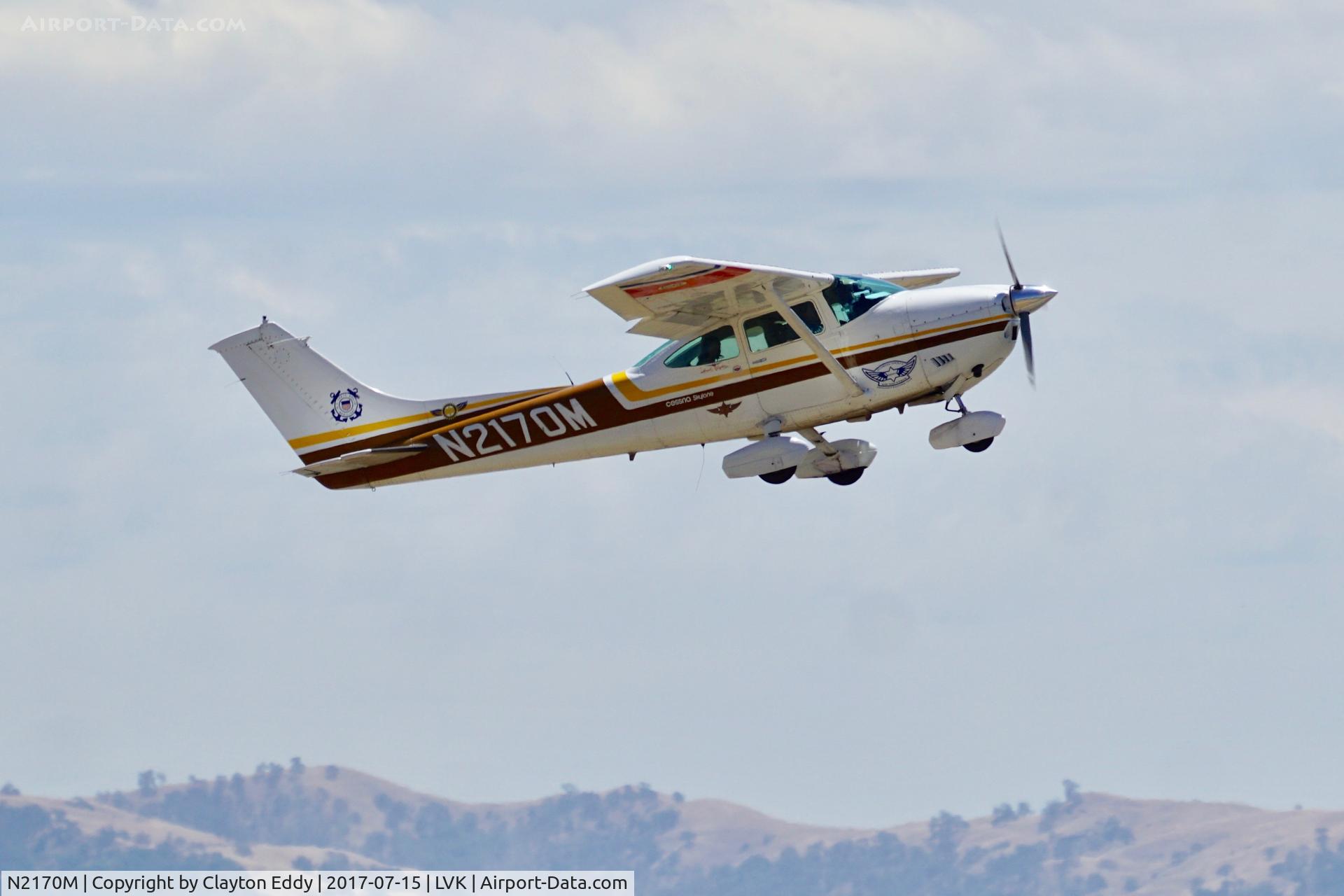 N2170M, 1976 Cessna 182P Skylane C/N 18265133, Livermore Airport California. 2017.