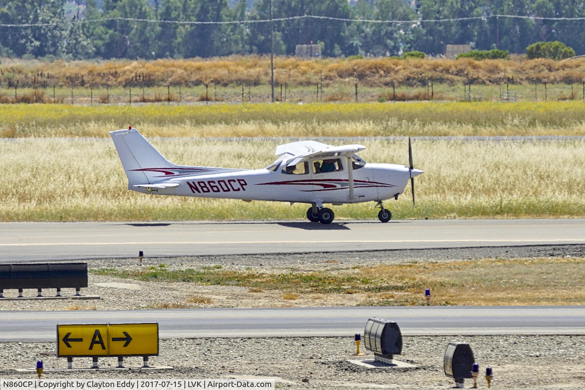N860CP, 1998 Cessna 172R C/N 17280557, Livermore Airport California. 2017.