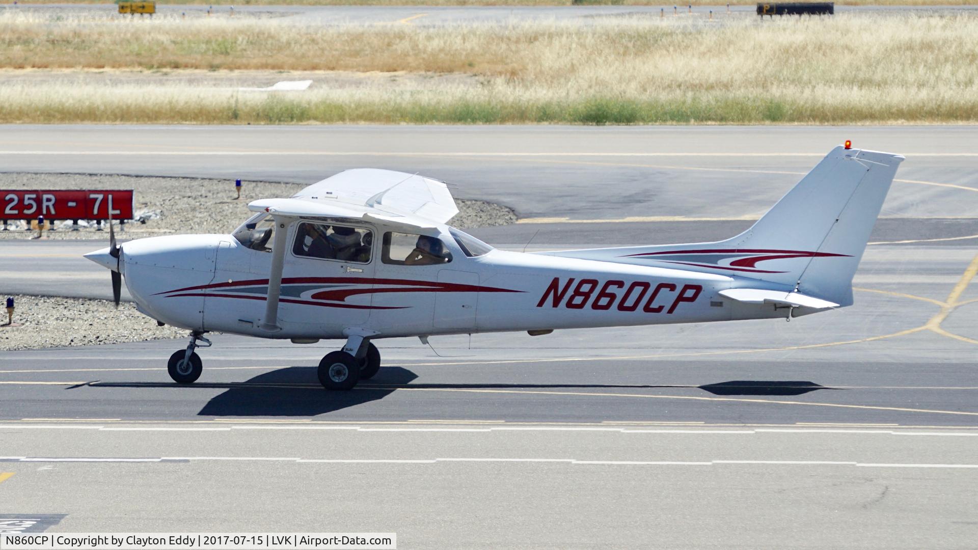 N860CP, 1998 Cessna 172R C/N 17280557, Livermore Airport California. 2017.