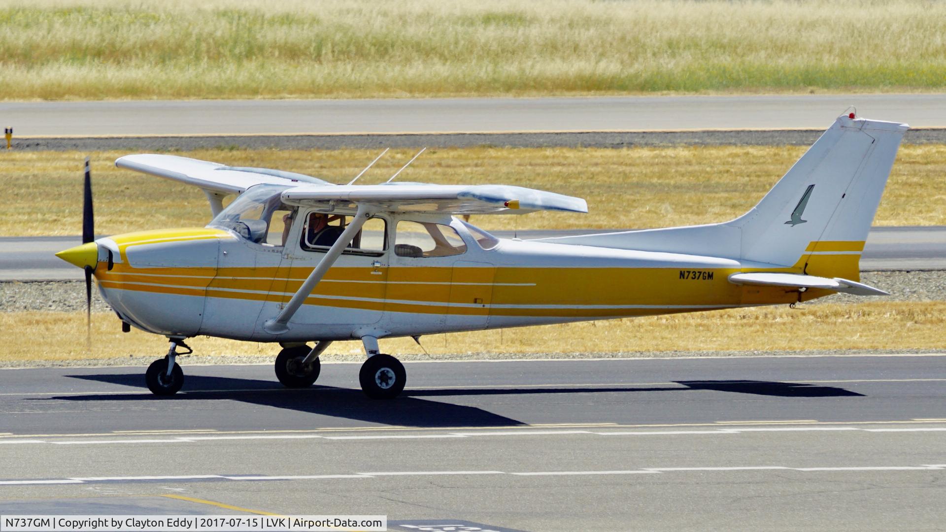 N737GM, 1977 Cessna 172N C/N 17269407, Livermore Airport California. 2017.