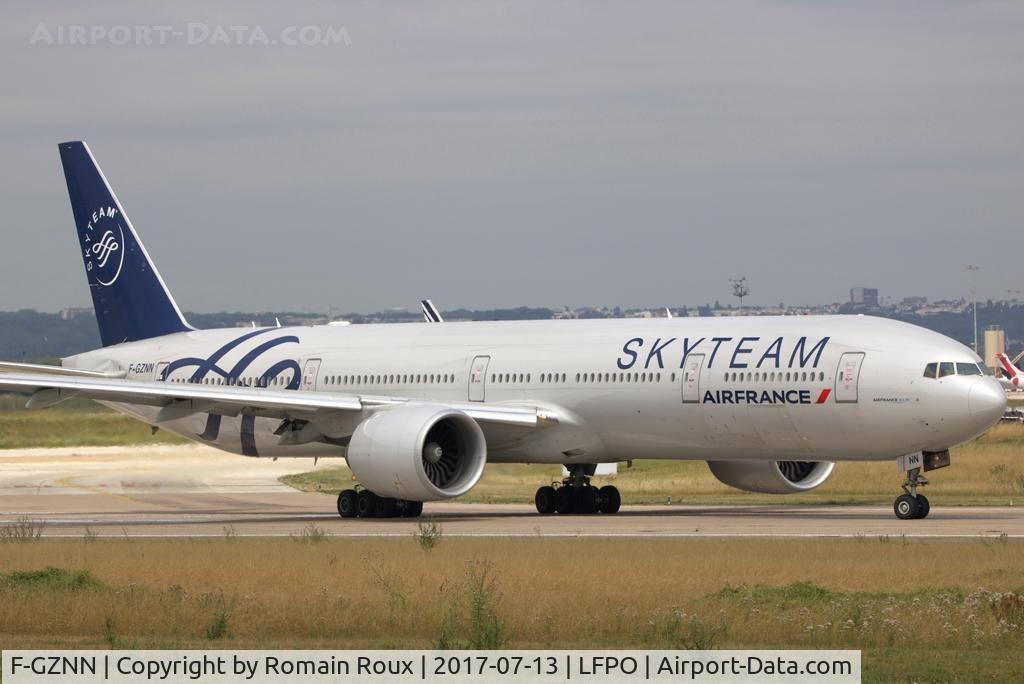 F-GZNN, 2012 Boeing 777-328/ER C/N 40376, Take off