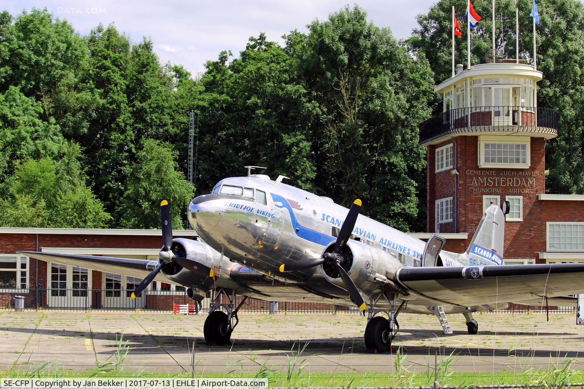 SE-CFP, 1943 Douglas DC-3C (C-47A-60-DL) C/N 13883, Lelystad Airport. On its way to Duxford for the Flying legends event the plane got problems with its engine and the flight ended in Lelystad. A new motor will be installed