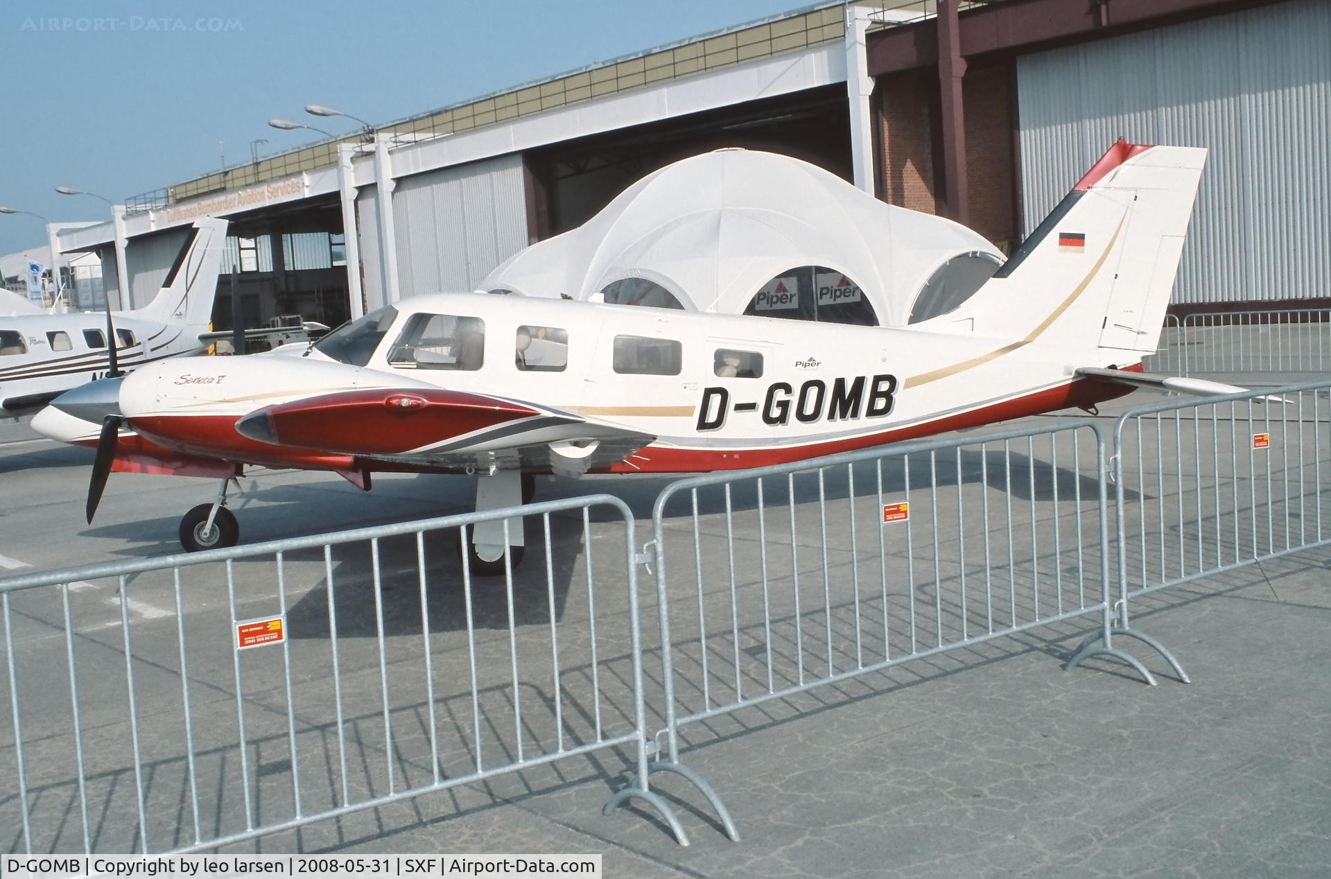 D-GOMB, 2001 Piper PA-34-220T Seneca V C/N 34-49235, Berlin Air Show 31.5.2008
