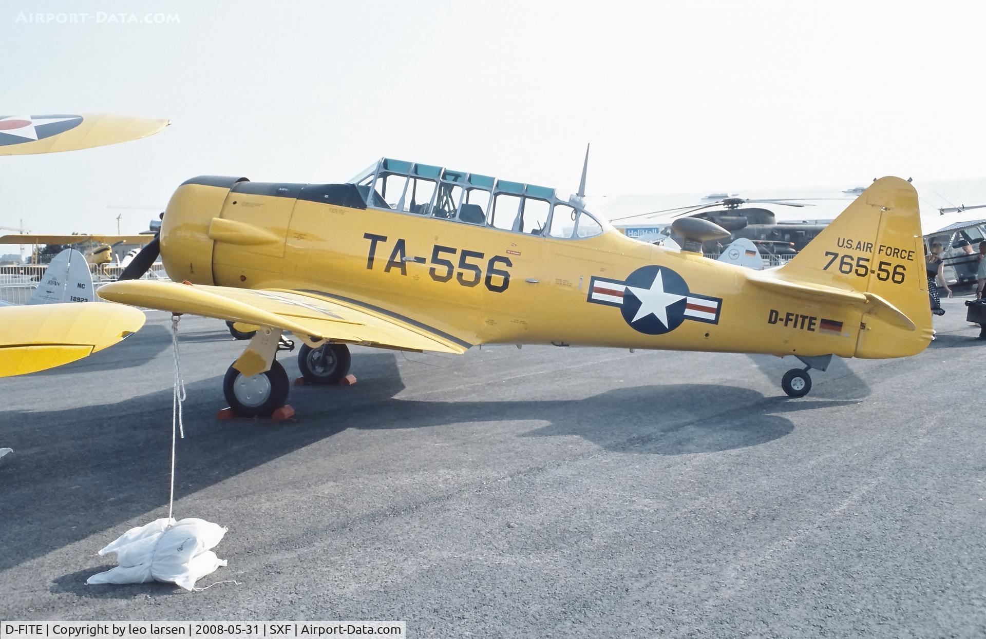 D-FITE, 1941 North American AT-6 Harvard II C/N 76-3556, Berlin Air Show 31.5.2008
