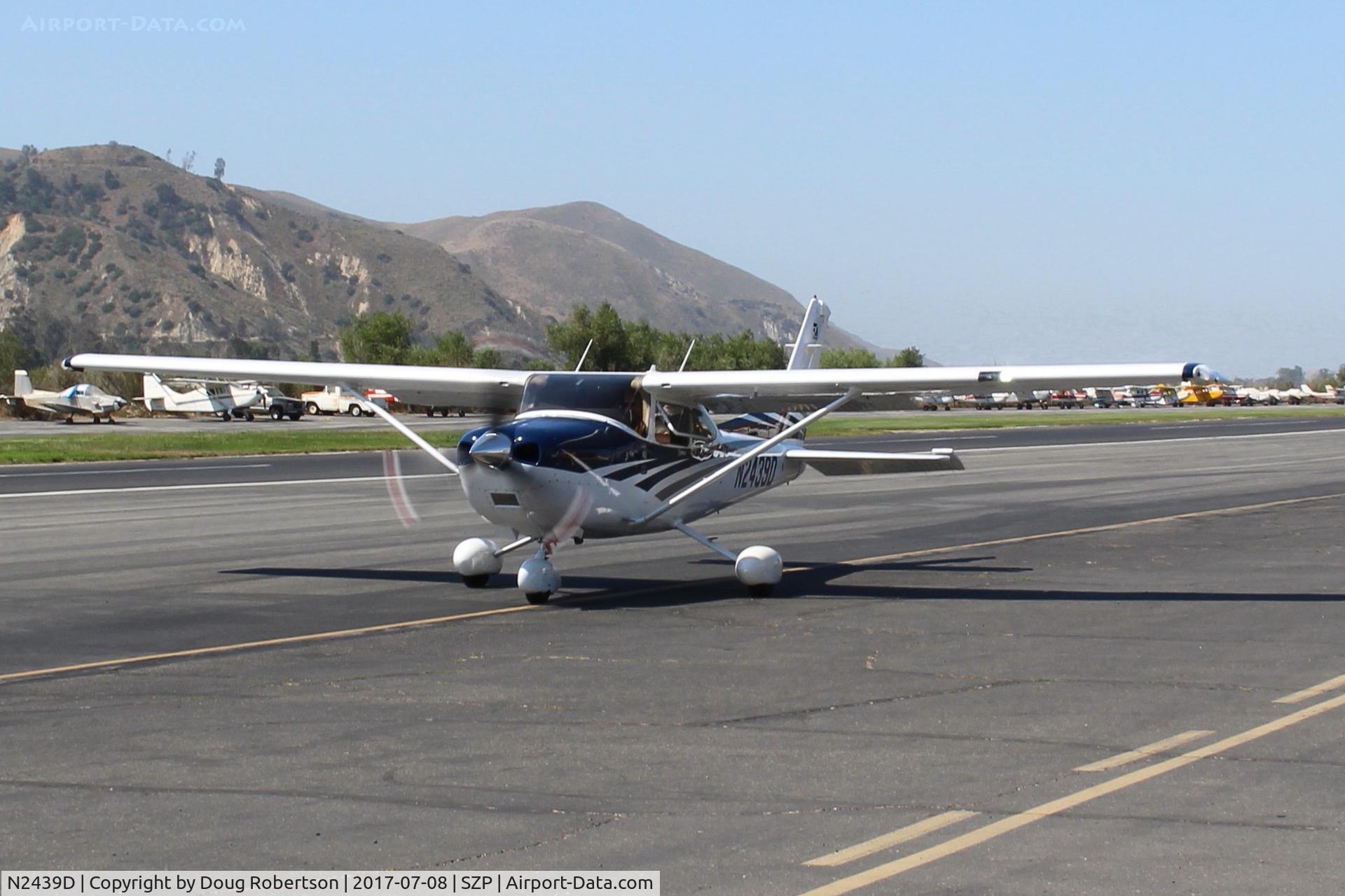 N2439D, 2006 Cessna T182T Turbo Skylane C/N T18208525, 2006 Cessna T182T TURBO SKYLANE, Lycoming TIO-540-AK1A 235 Hp, 3 blade CS prop, taxi to Rwy 22