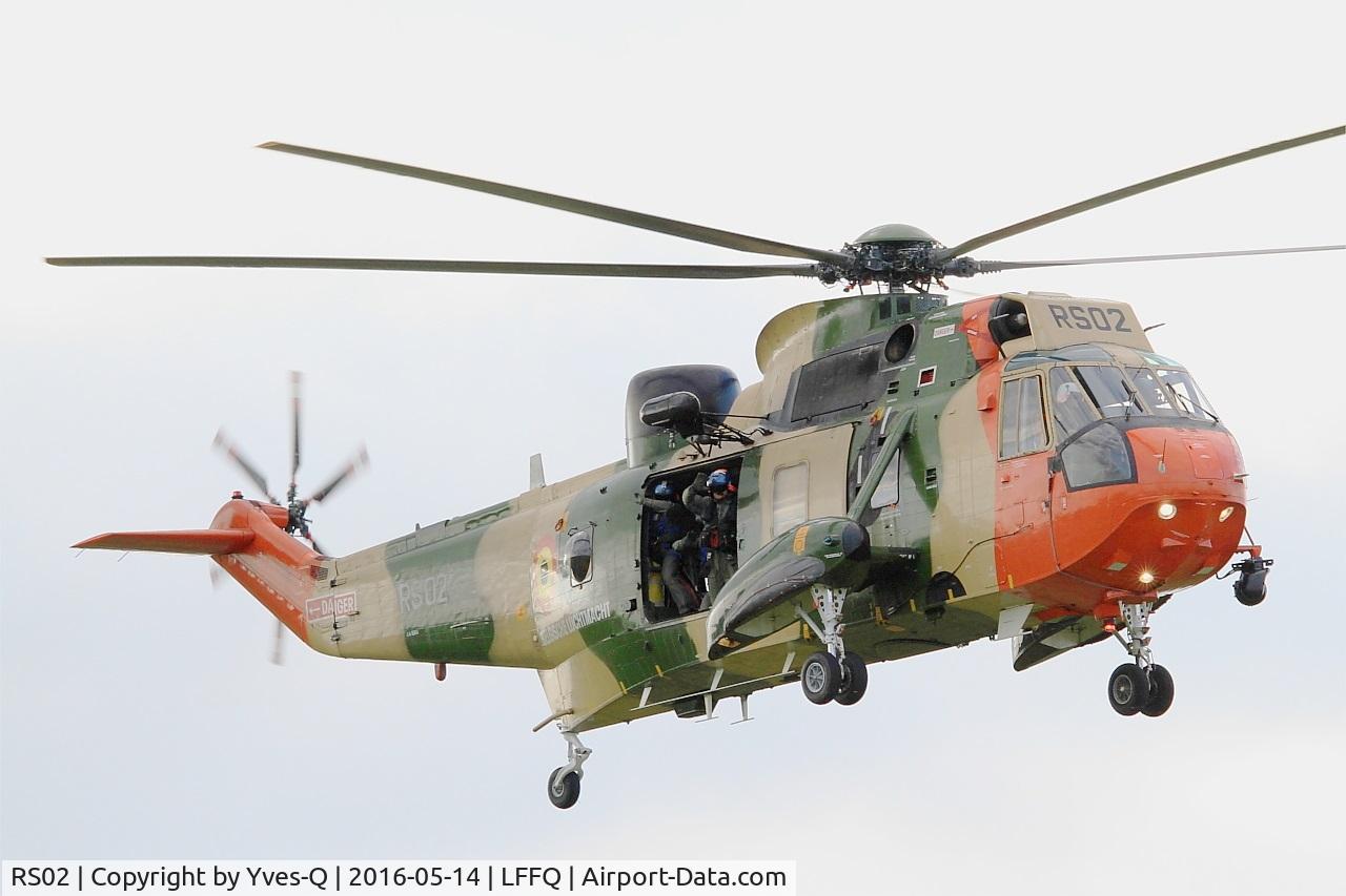 RS02, 1976 Westland Sea King Mk.48 C/N WA832, Westland Sea King Mk.48, On display, La Ferté-Alais airfield (LFFQ) Air show 2016