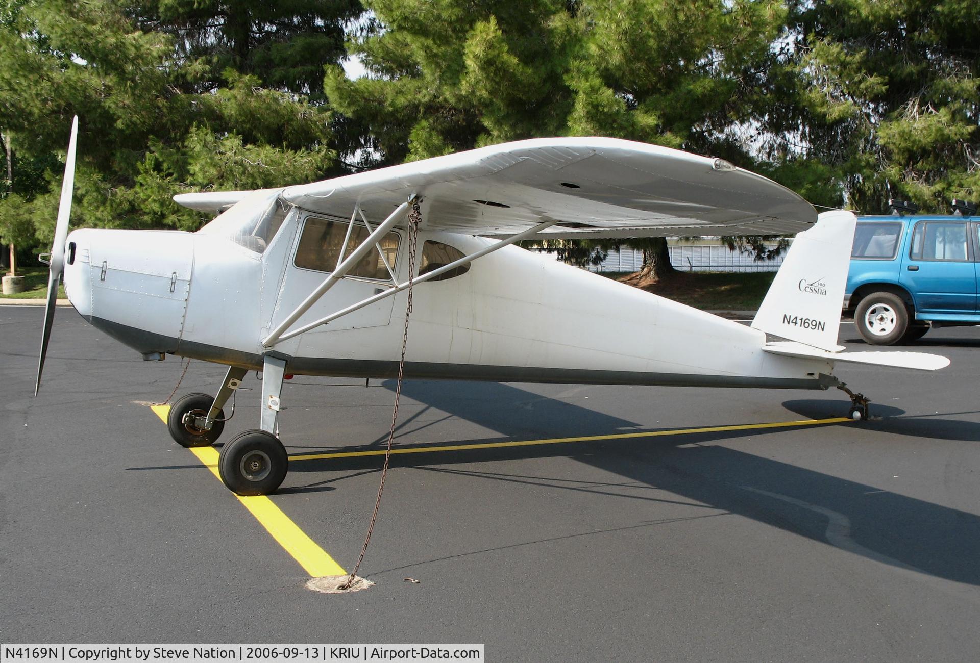 N4169N, 1947 Cessna 140 C/N 13640, Locally-based 1947 Cessna 140 minus rudder @ Rancho Murieta, CA