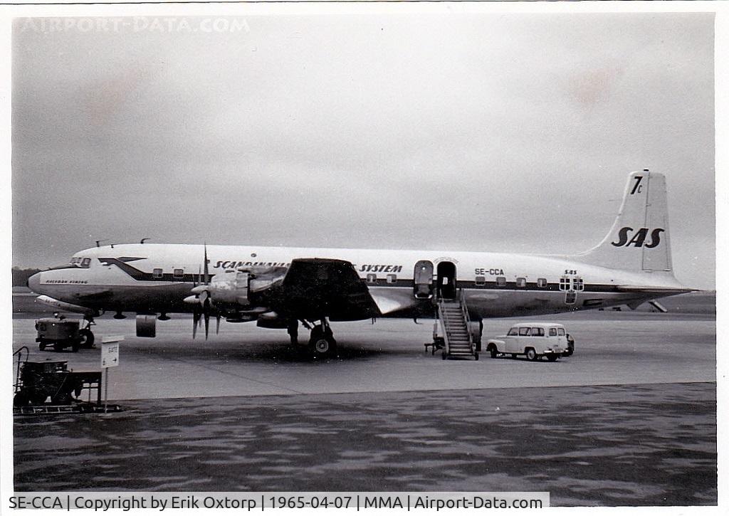 SE-CCA, 1957 Douglas DC-7C Seven Seas Seven Seas C/N 44928, SE-CCA in Malmoe Bulltofta 07APR65