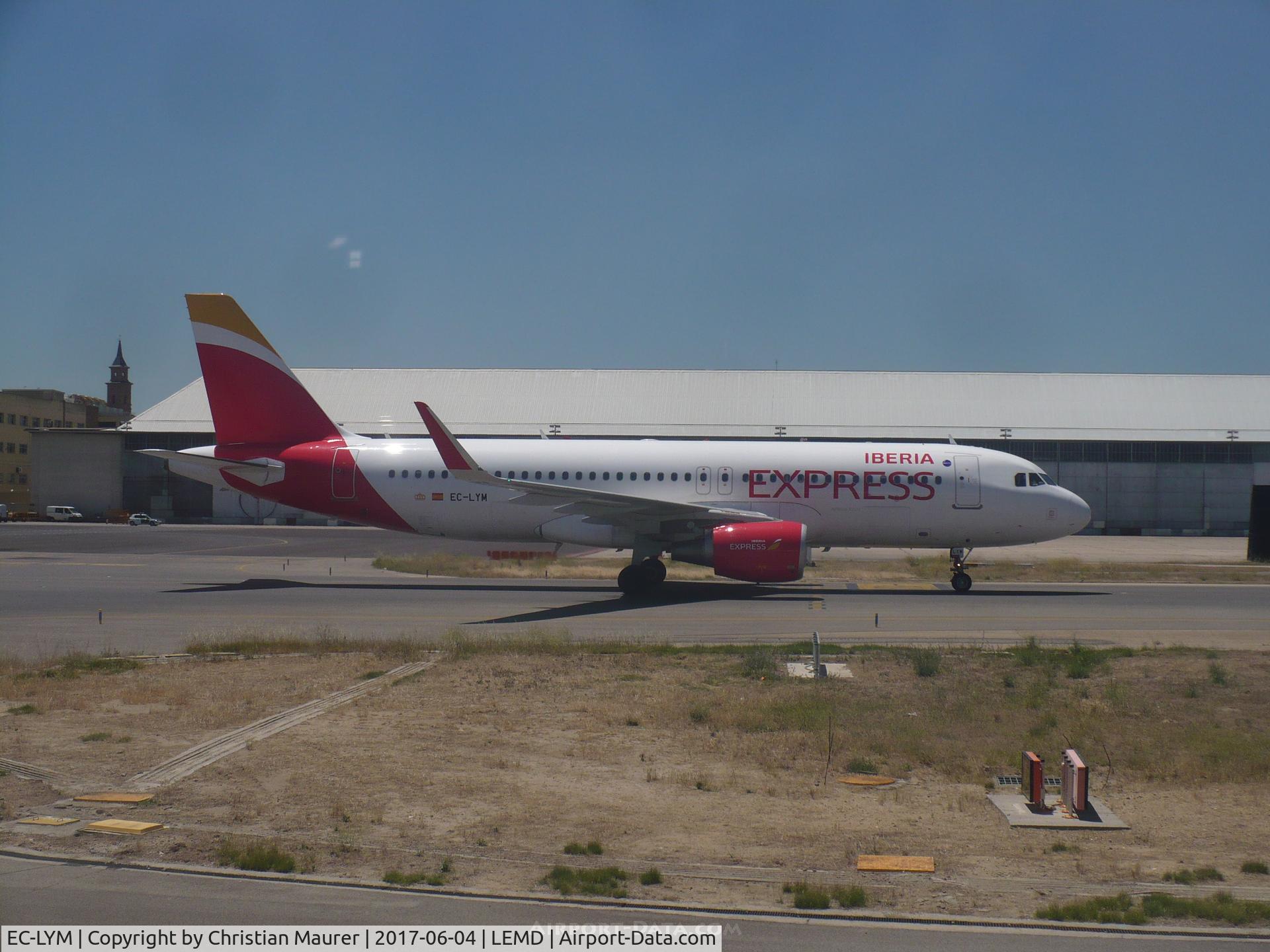 EC-LYM, 2013 Airbus A320-216 C/N 5815, Iberia Express