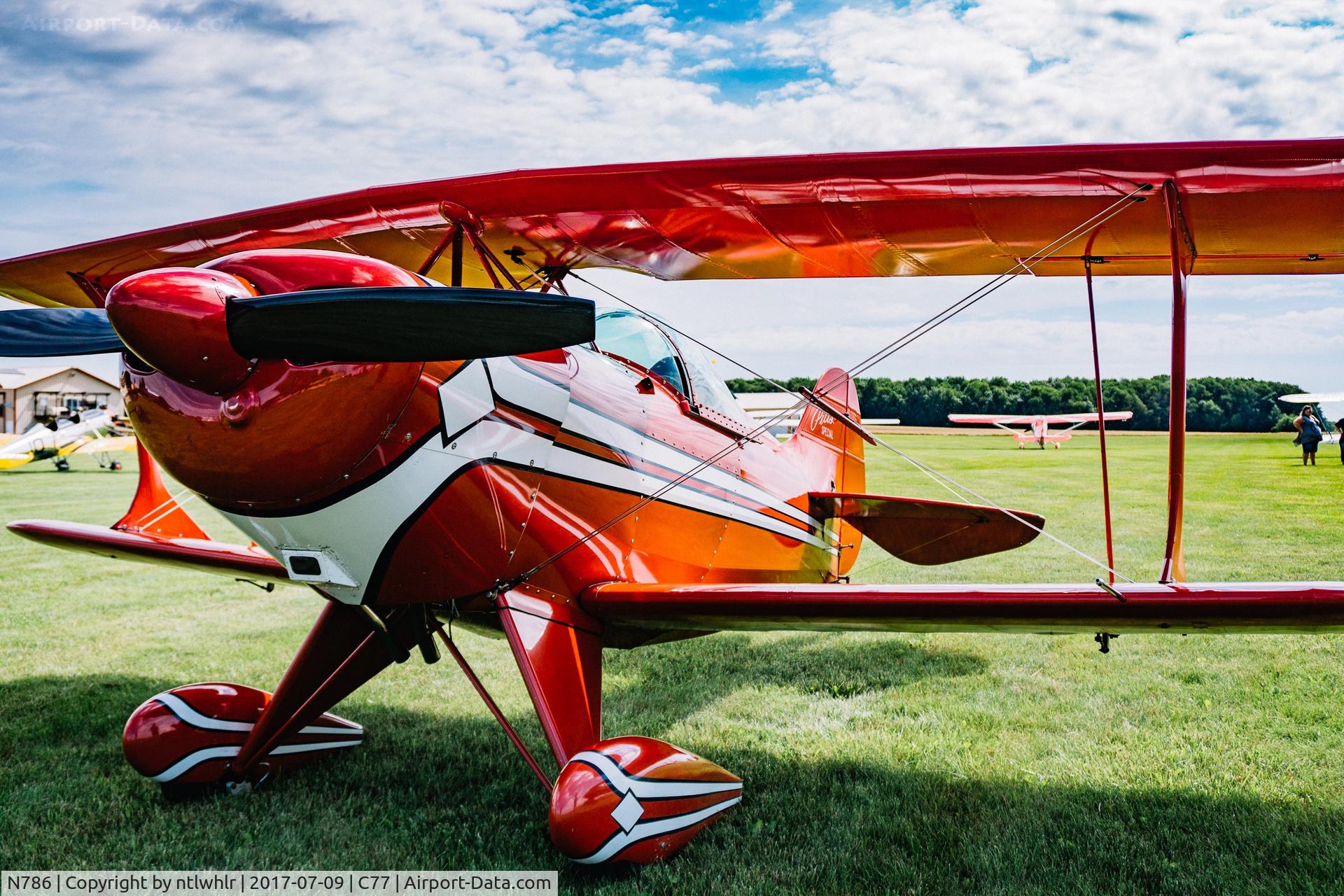N786, 1983 Pitts S-1E Special C/N 0786, Parked at the Poplar Grove EAA Pancake Breakfast Fly In.
