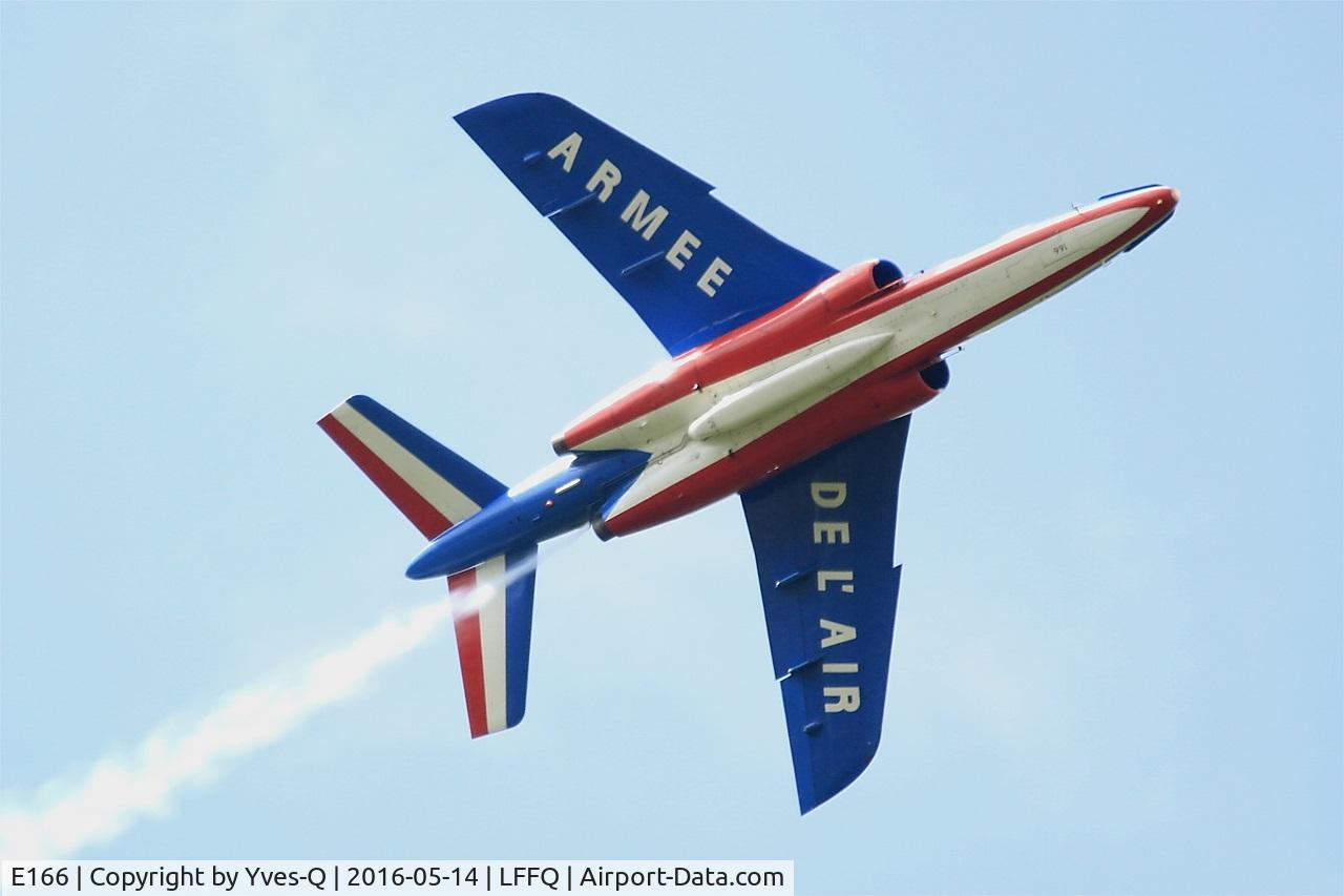 E166, Dassault-Dornier Alpha Jet E C/N E166, Dassault Dornier Alphajet (F-UHRW), Athos 05 of Patrouille de France 2016, La Ferté-Alais (LFFQ) air show 2016
