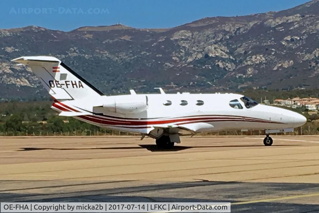 OE-FHA, 2008 Cessna 510 Citation Mustang Citation Mustang C/N 510-0081, Taxiing