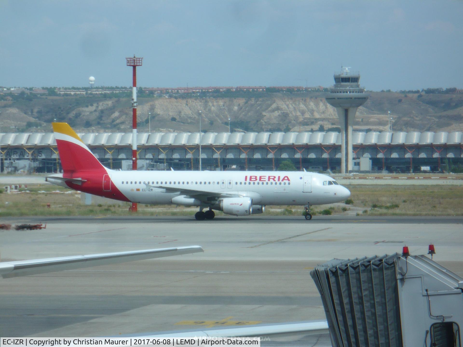 EC-IZR, 2004 Airbus A320-214 C/N 2242, Iberia A320