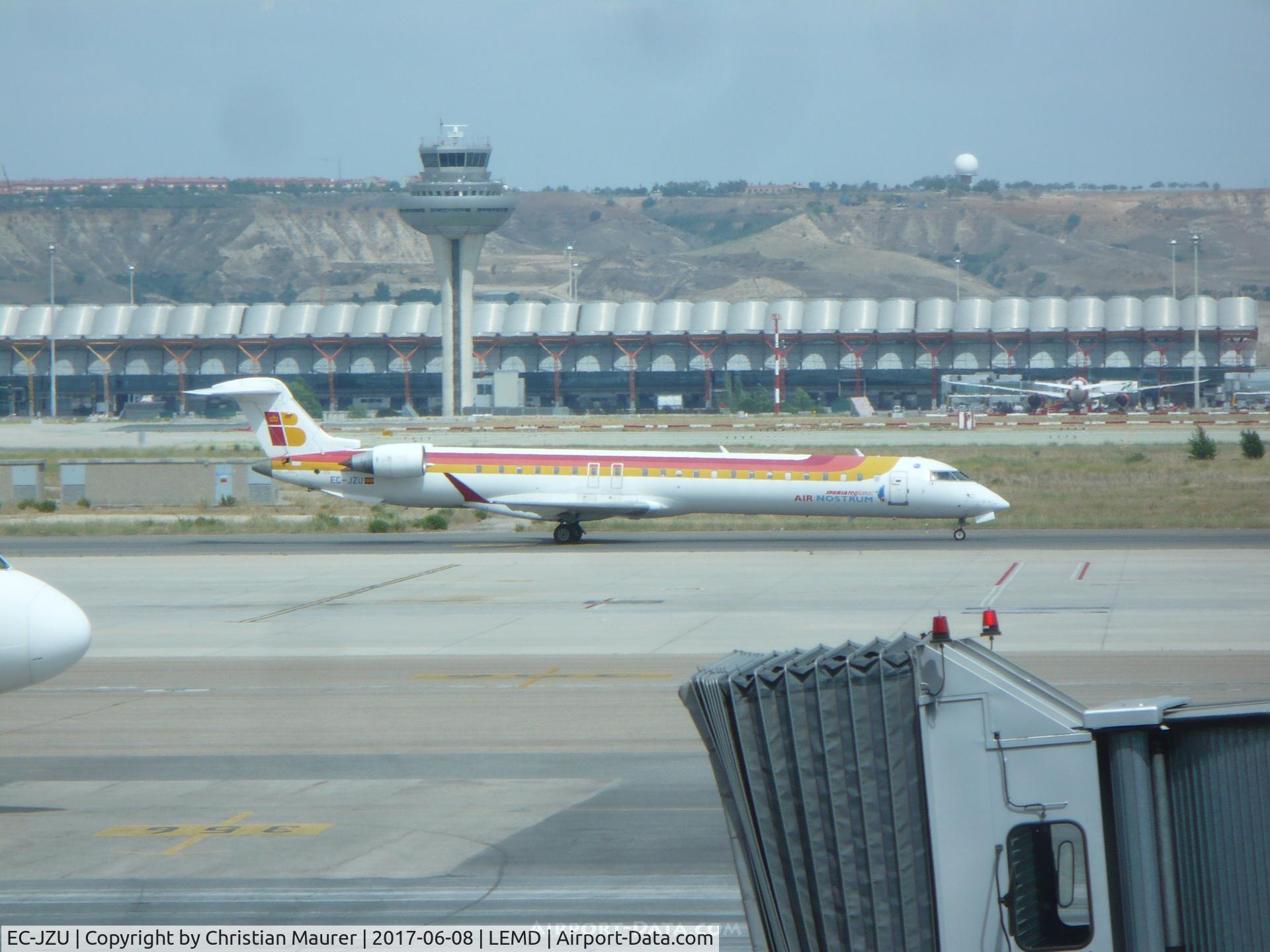 EC-JZU, 2007 Bombardier CRJ-900 (CL-600-2D24) C/N 15115, CRJ-900
